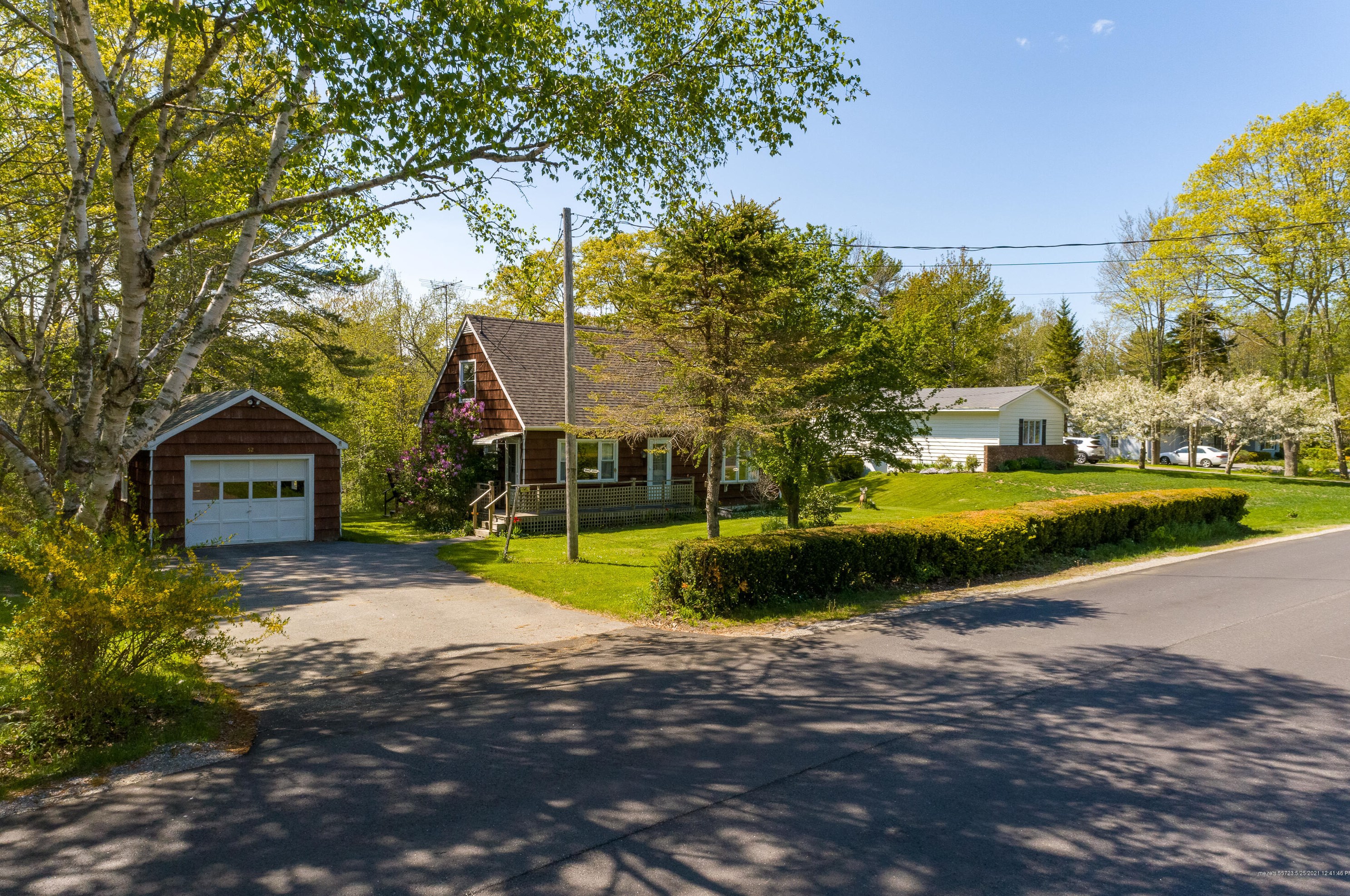 52 Kenney Field Dr, Boothbay Harbor, ME 04538