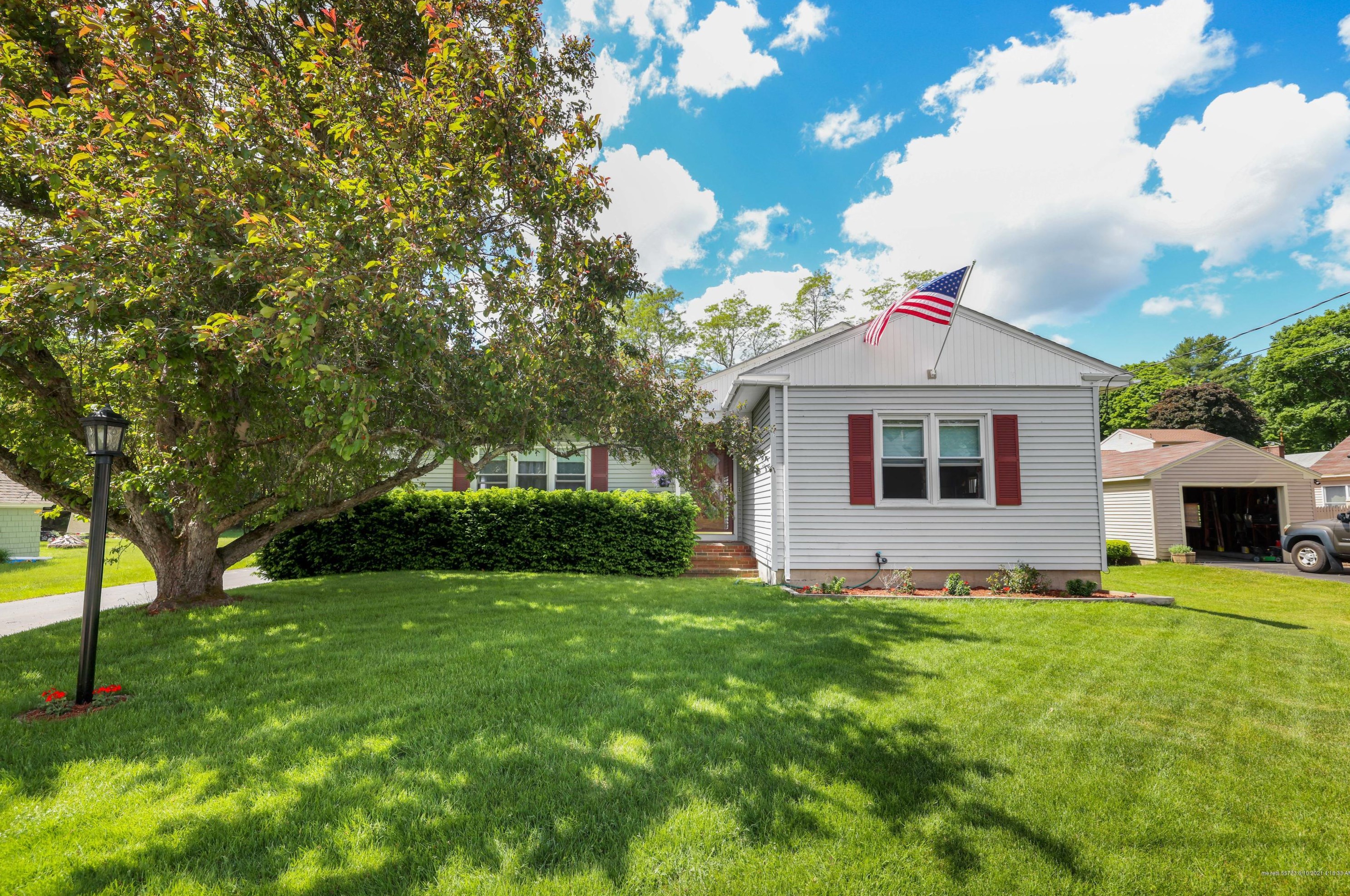 15 Lamothe Ave, Biddeford, ME 04005