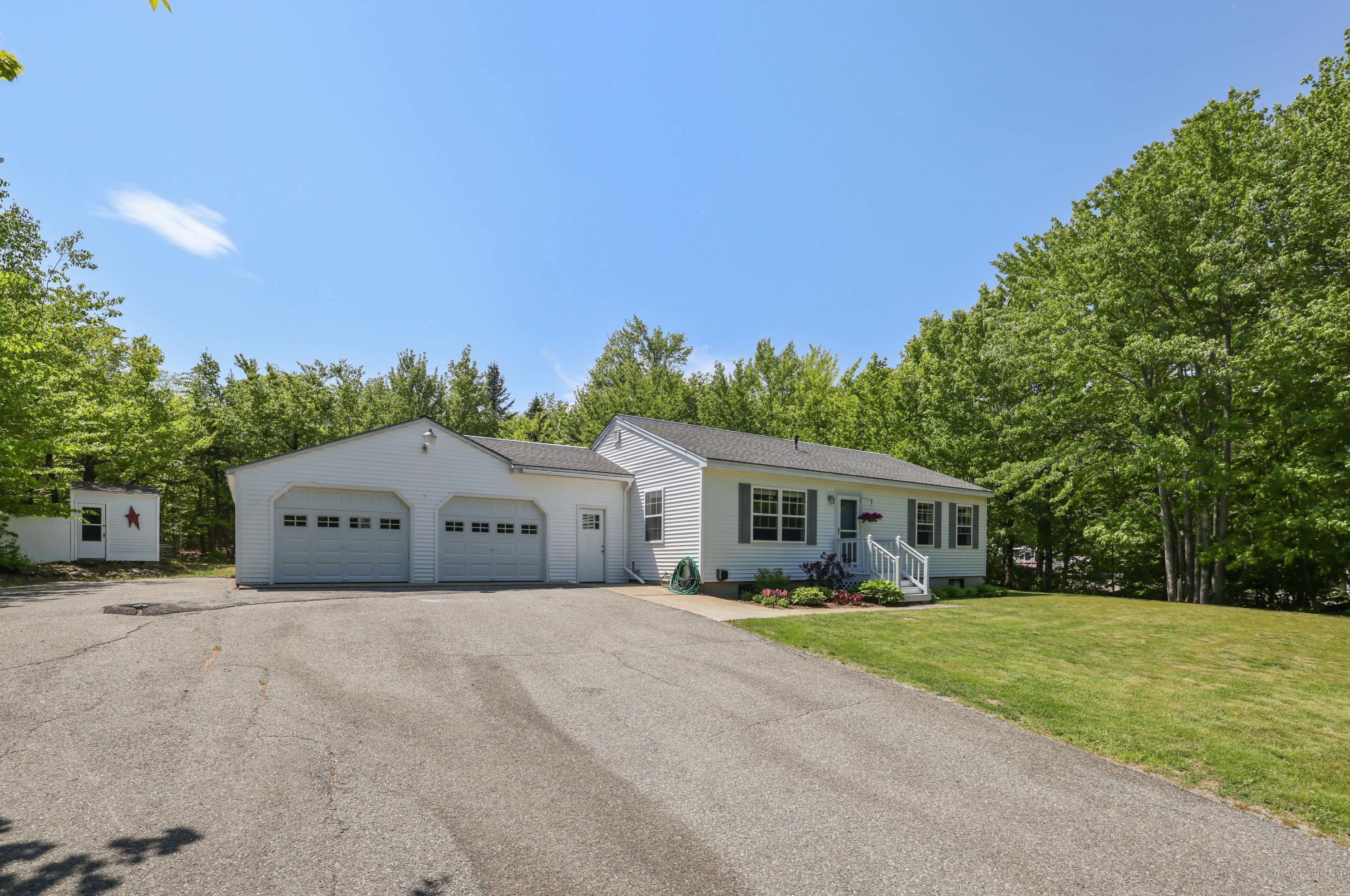 292 Washington Junction Rd, Hancock, ME 04640