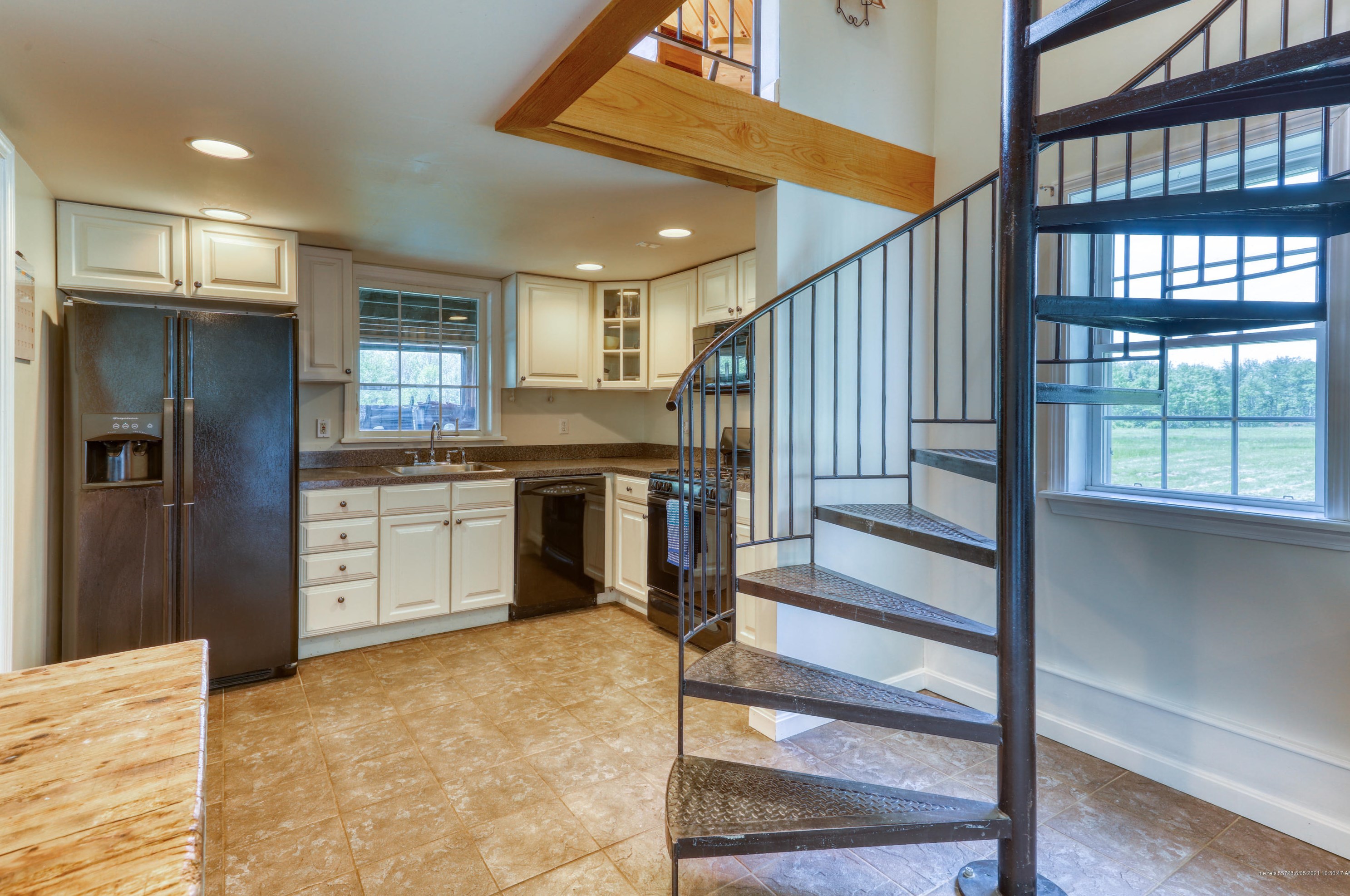 989 Bald Hill Rd, Wells, ME 04090