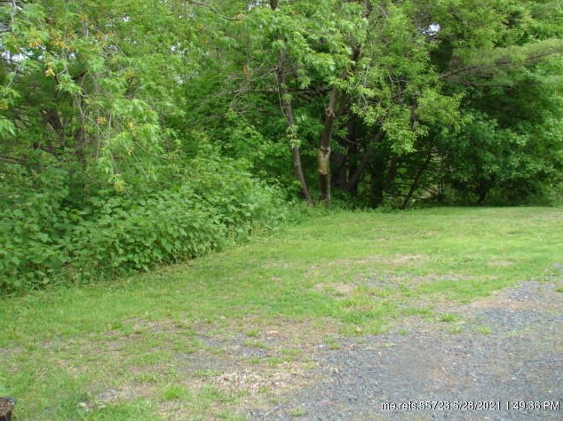 282 Main St, Madison ME  04950-4207 exterior