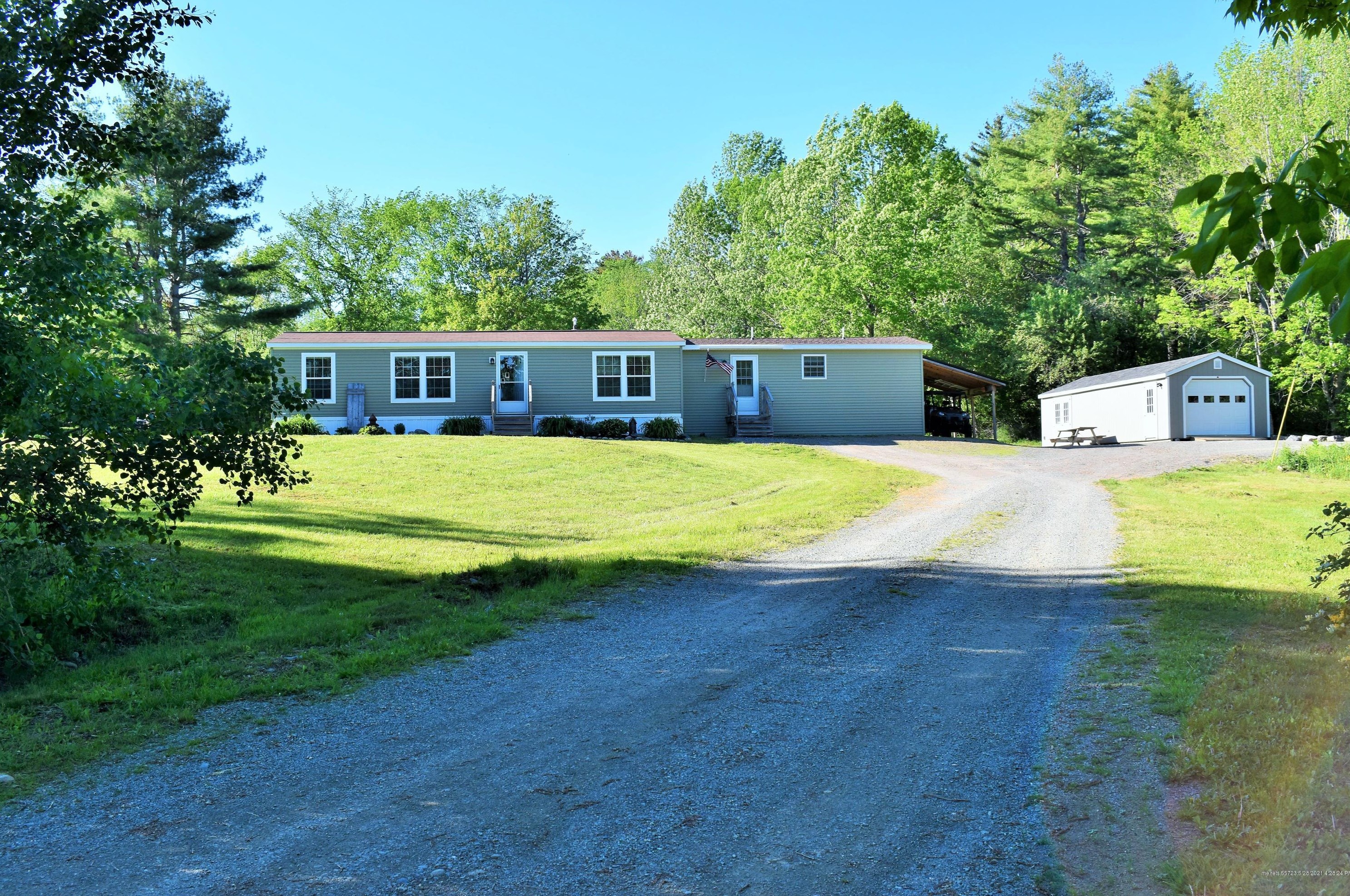 86 Twitchell Rd, Plymouth, ME 04969
