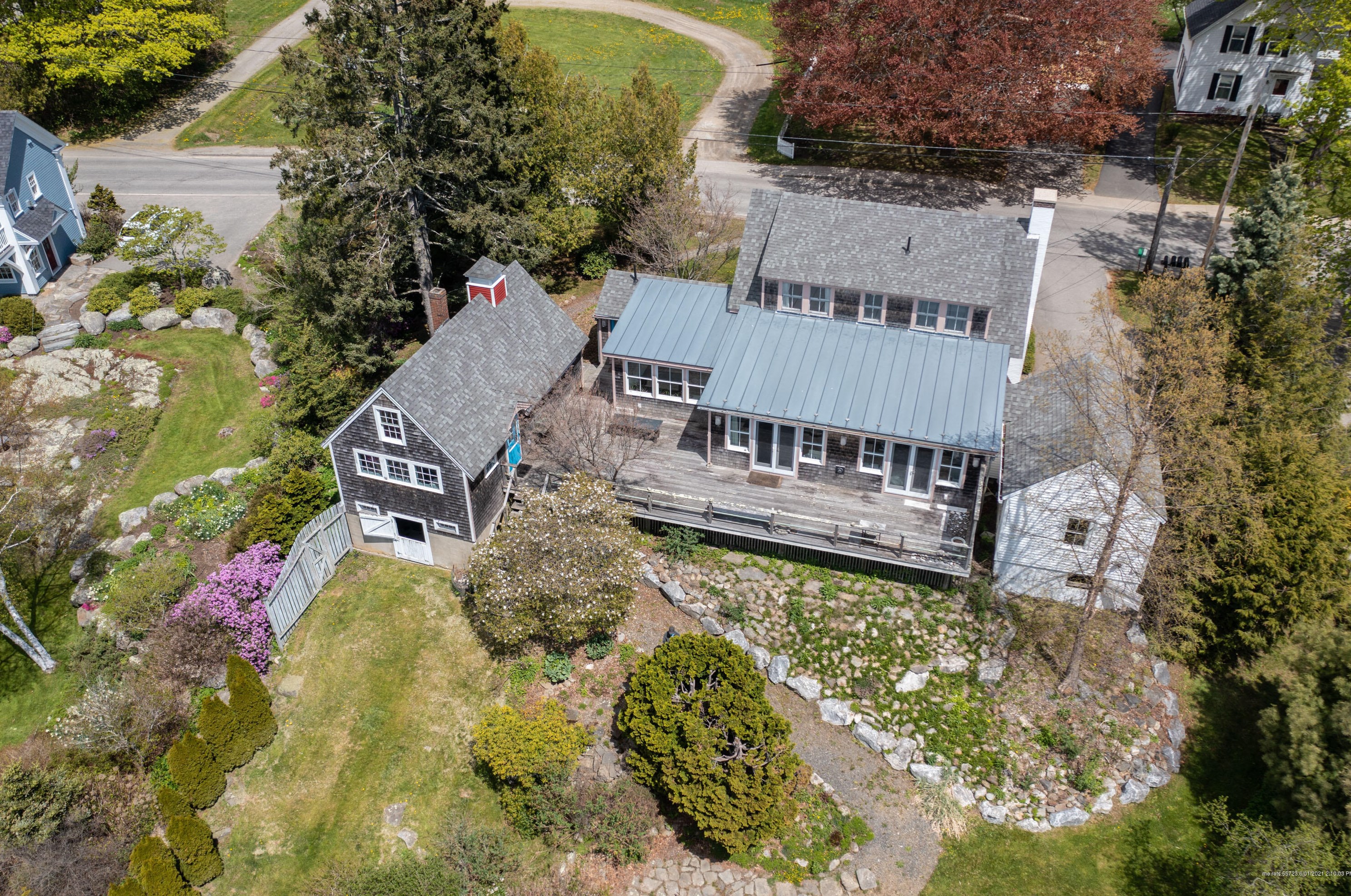 136 Russell Ave, Rockport, ME 04856-6116