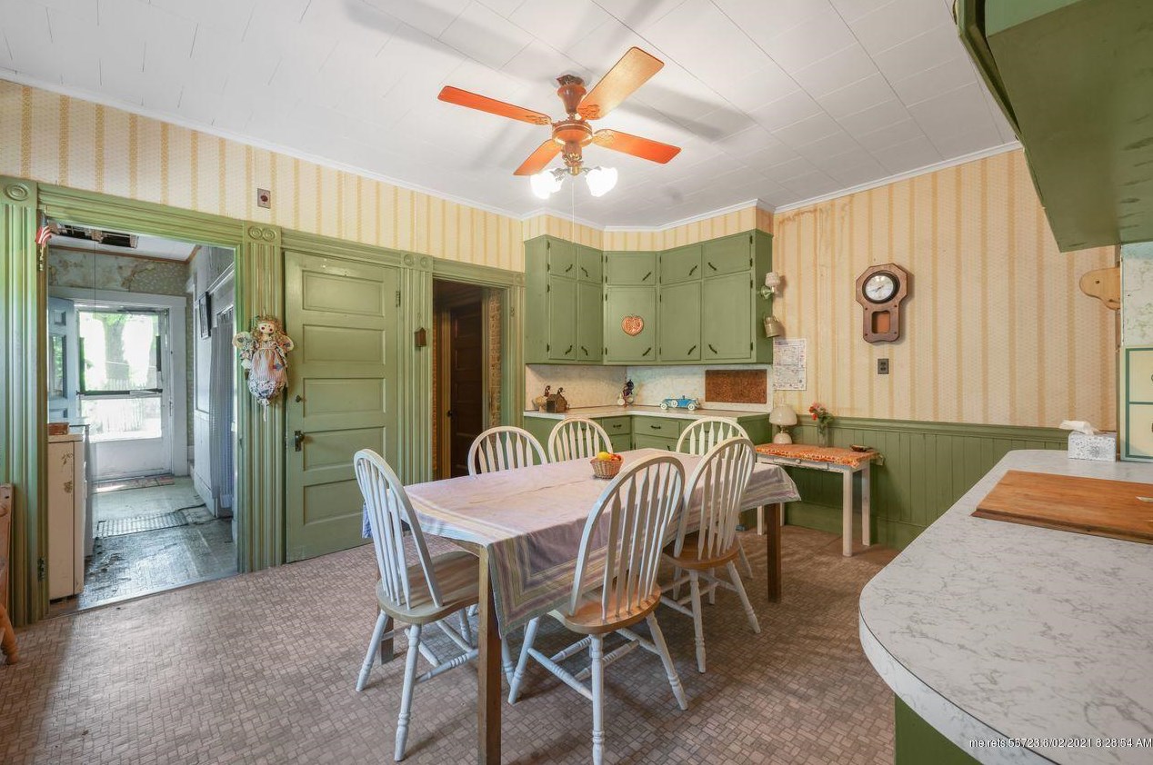 15 Cleveland St, Saco ME  04072-2818 exterior