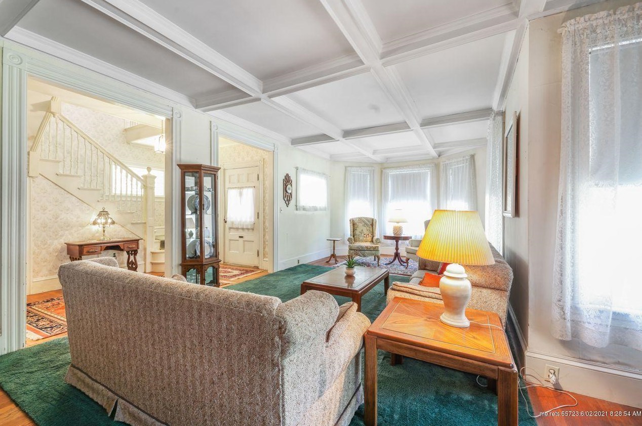 15 Cleveland St, Saco ME  04072-2818 exterior