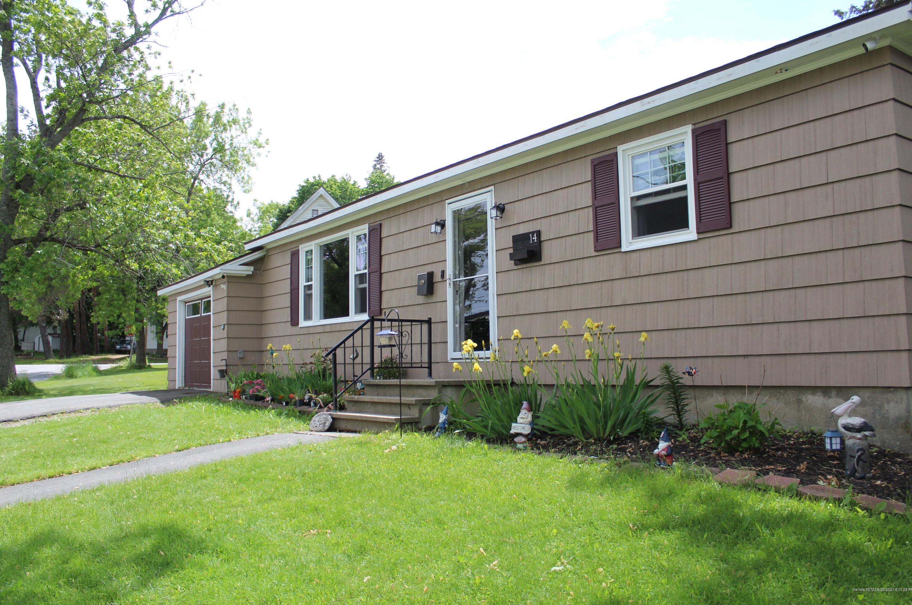 14 Lemist St, Bangor ME  04401-3432 exterior