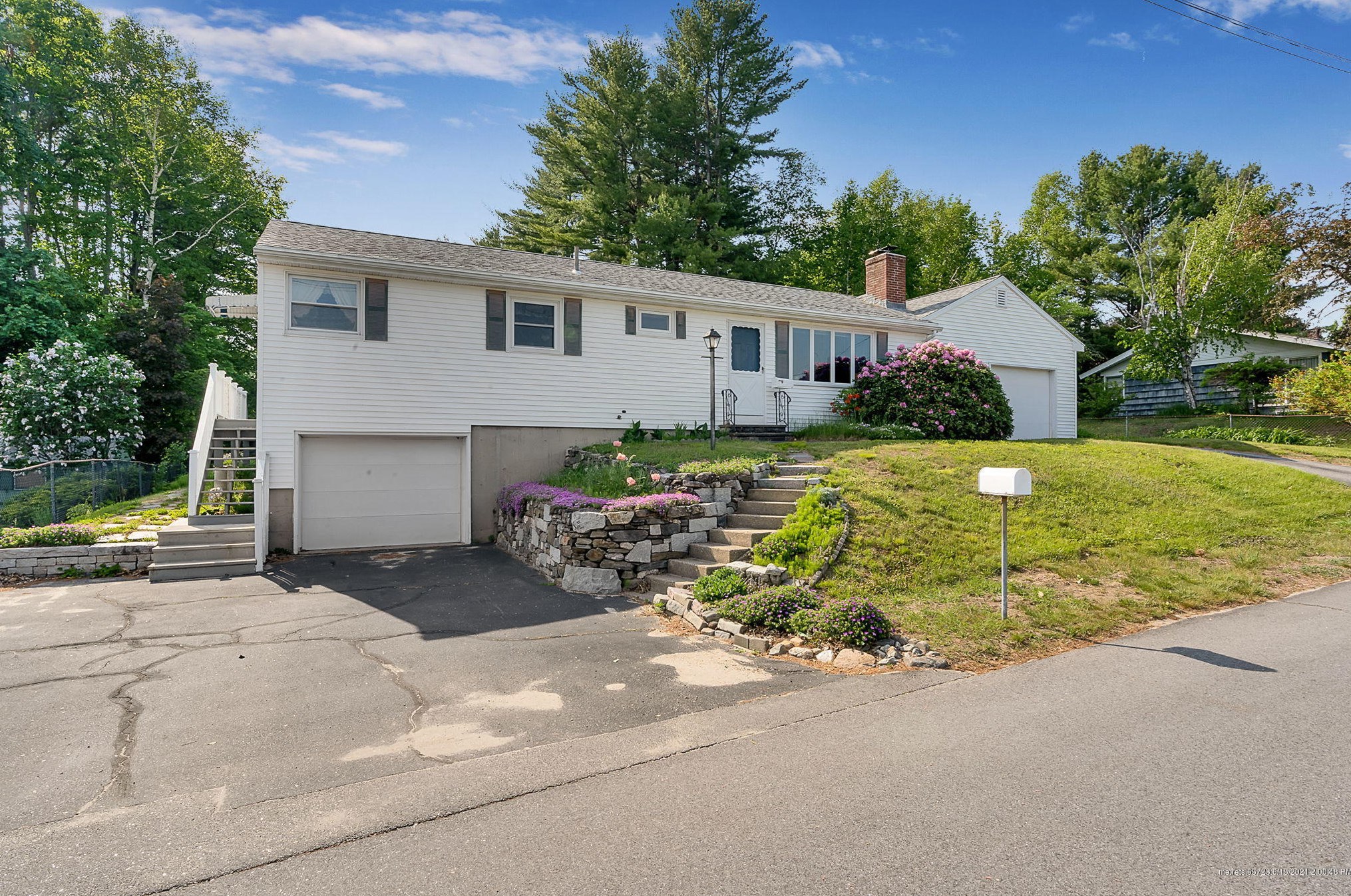 9 Poulin Ave, Lewiston, ME 04240