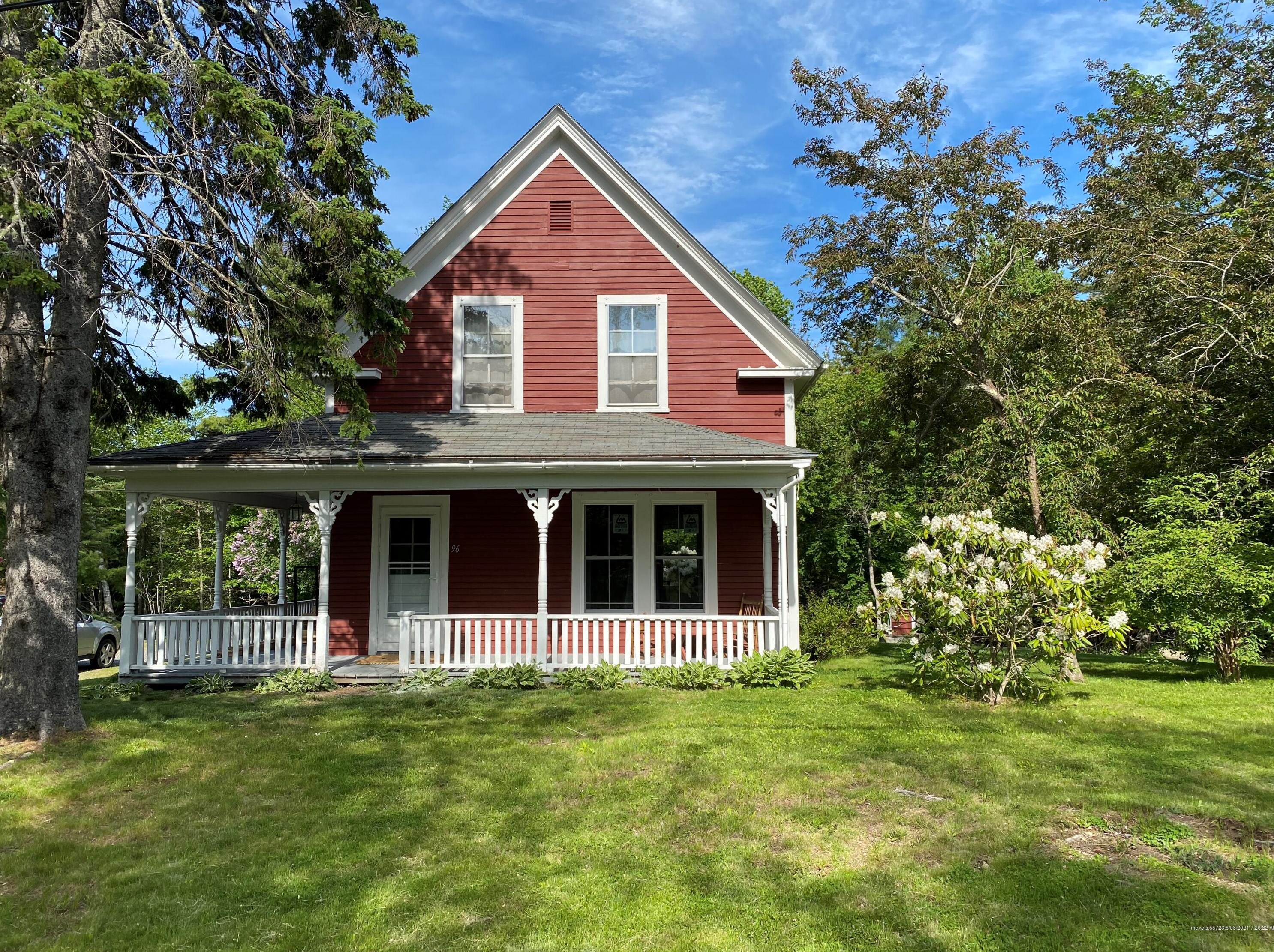 96 Point Rd, Hancock, ME 04640