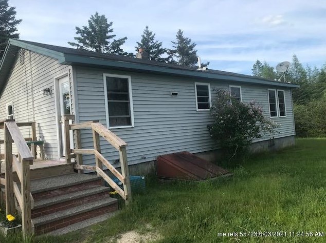 32 Morse Ln, Beddington, ME 04622-4008