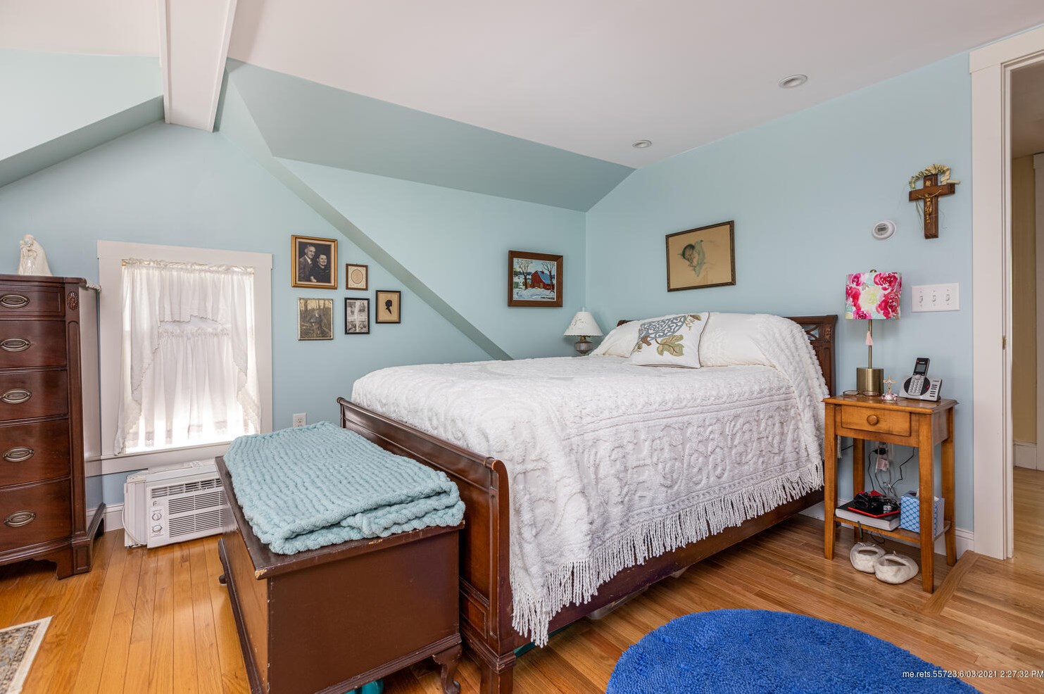 34 Morrill Ave, Gorham ME  04038-1432 exterior