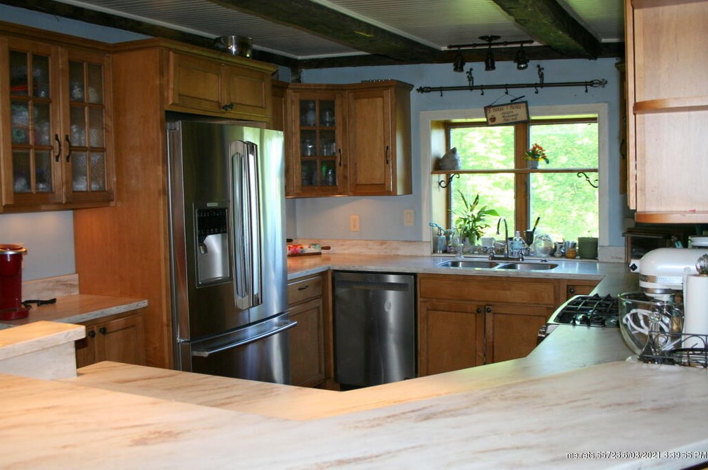 627 Church St, Sumner, ME 04220