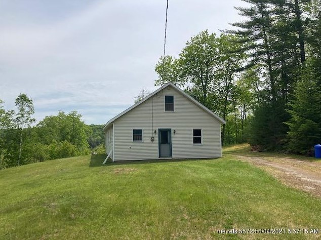 15 Cliff Side Dr, Aurora, ME 04408