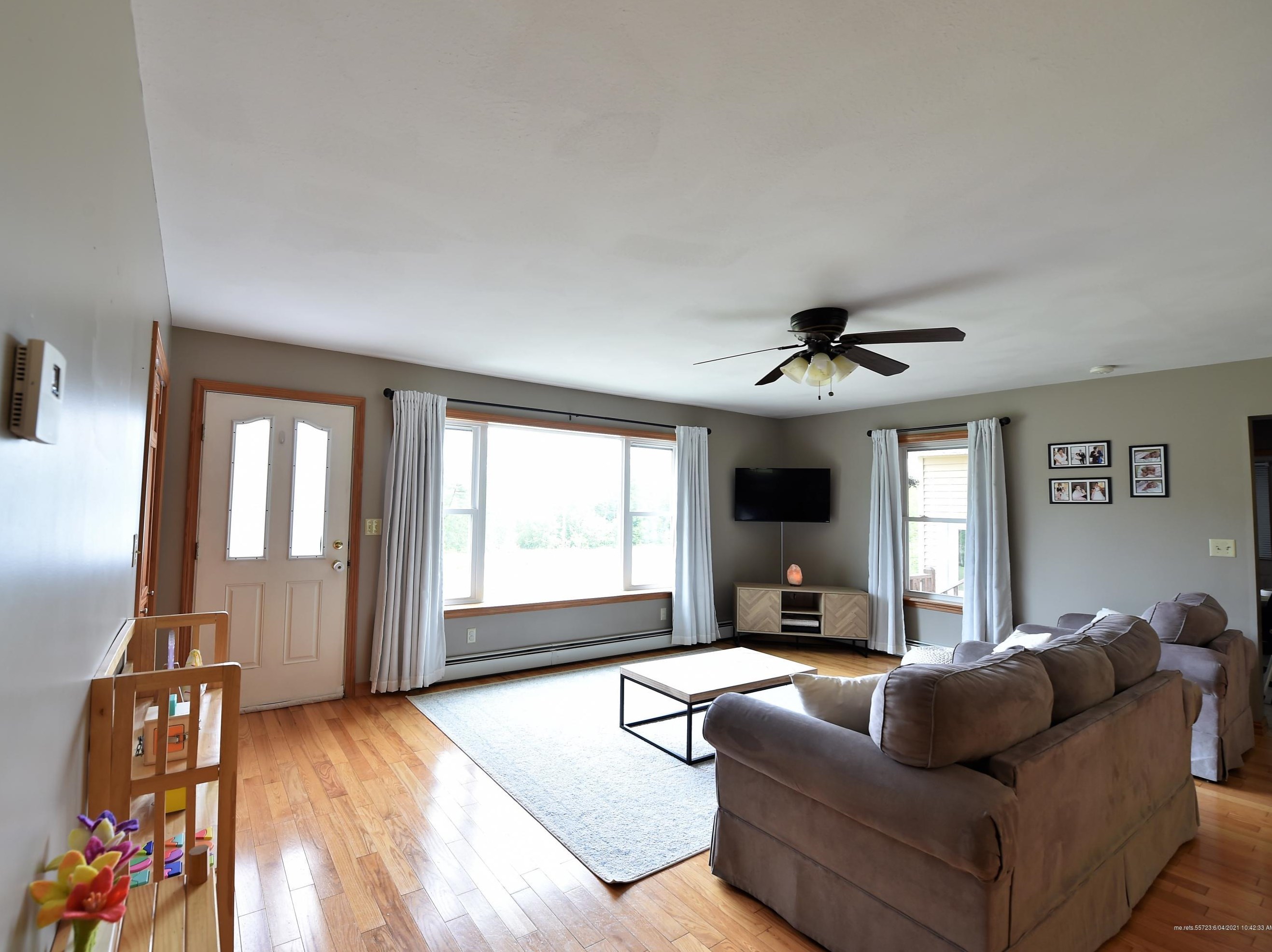 50 Winter St, Lincoln ME  04457-1256 exterior