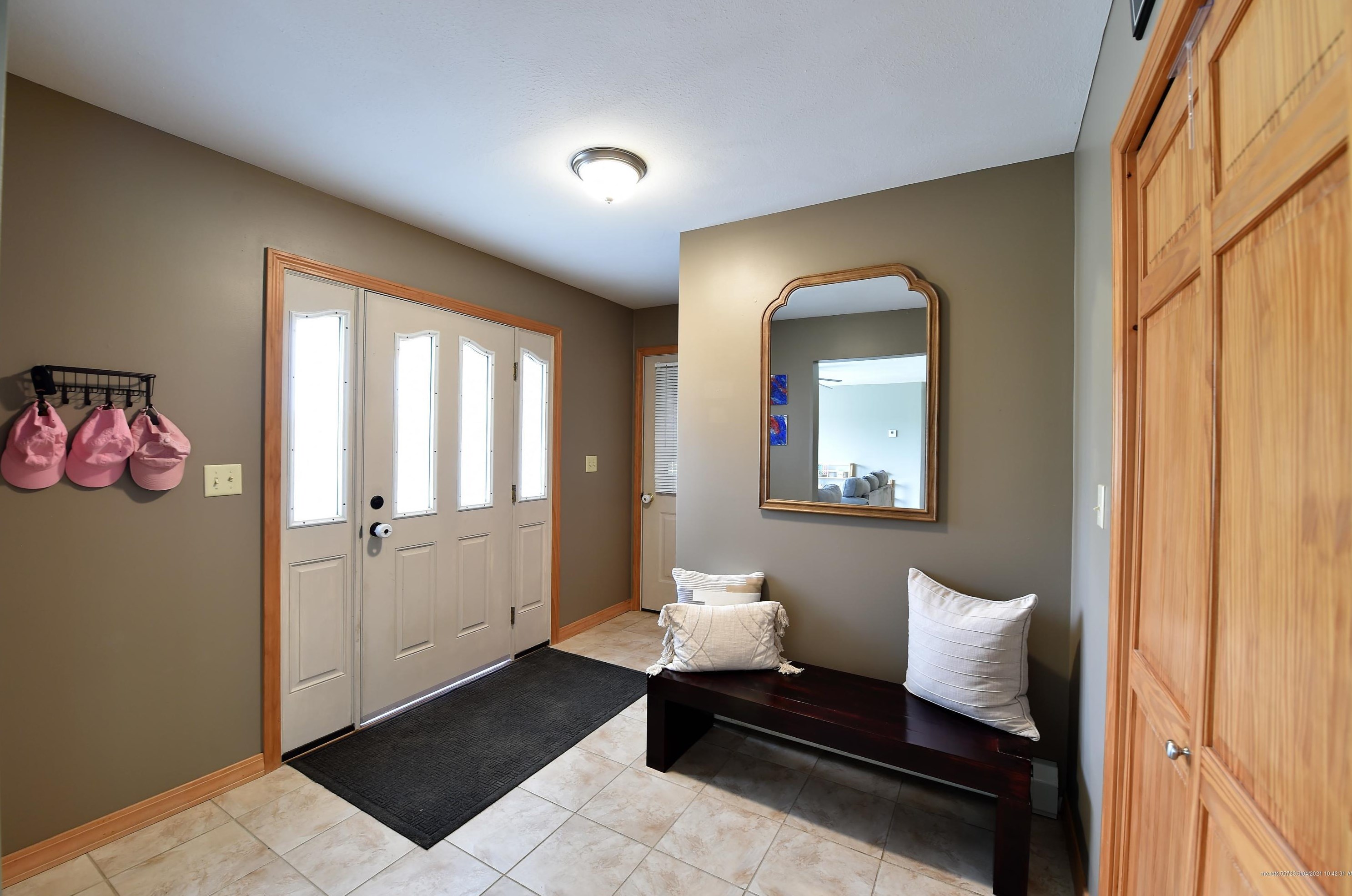 50 Winter St, Lincoln, ME 04457 exterior