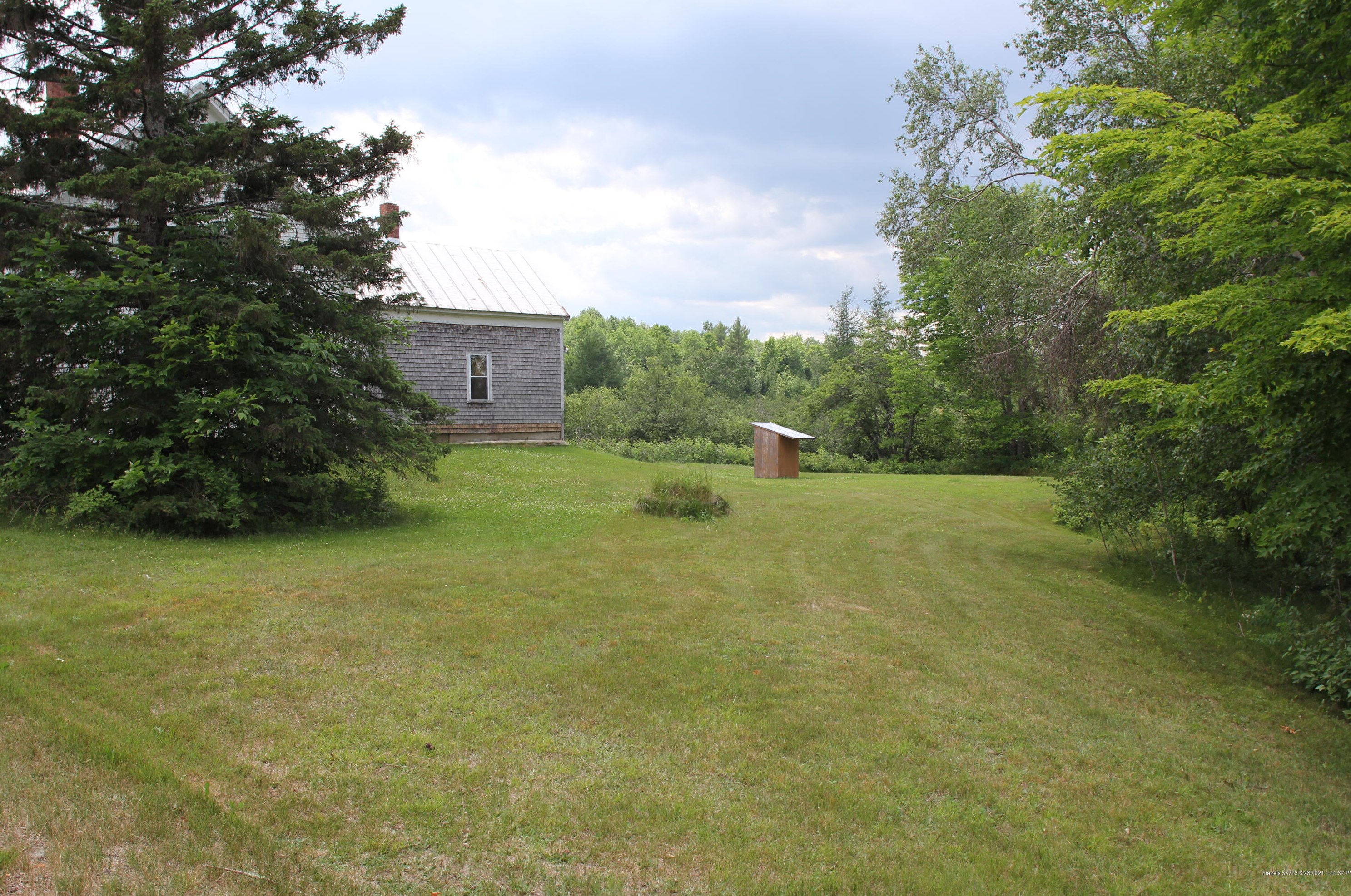 1300 W Ridge Rd, Skowhegan, ME 04976