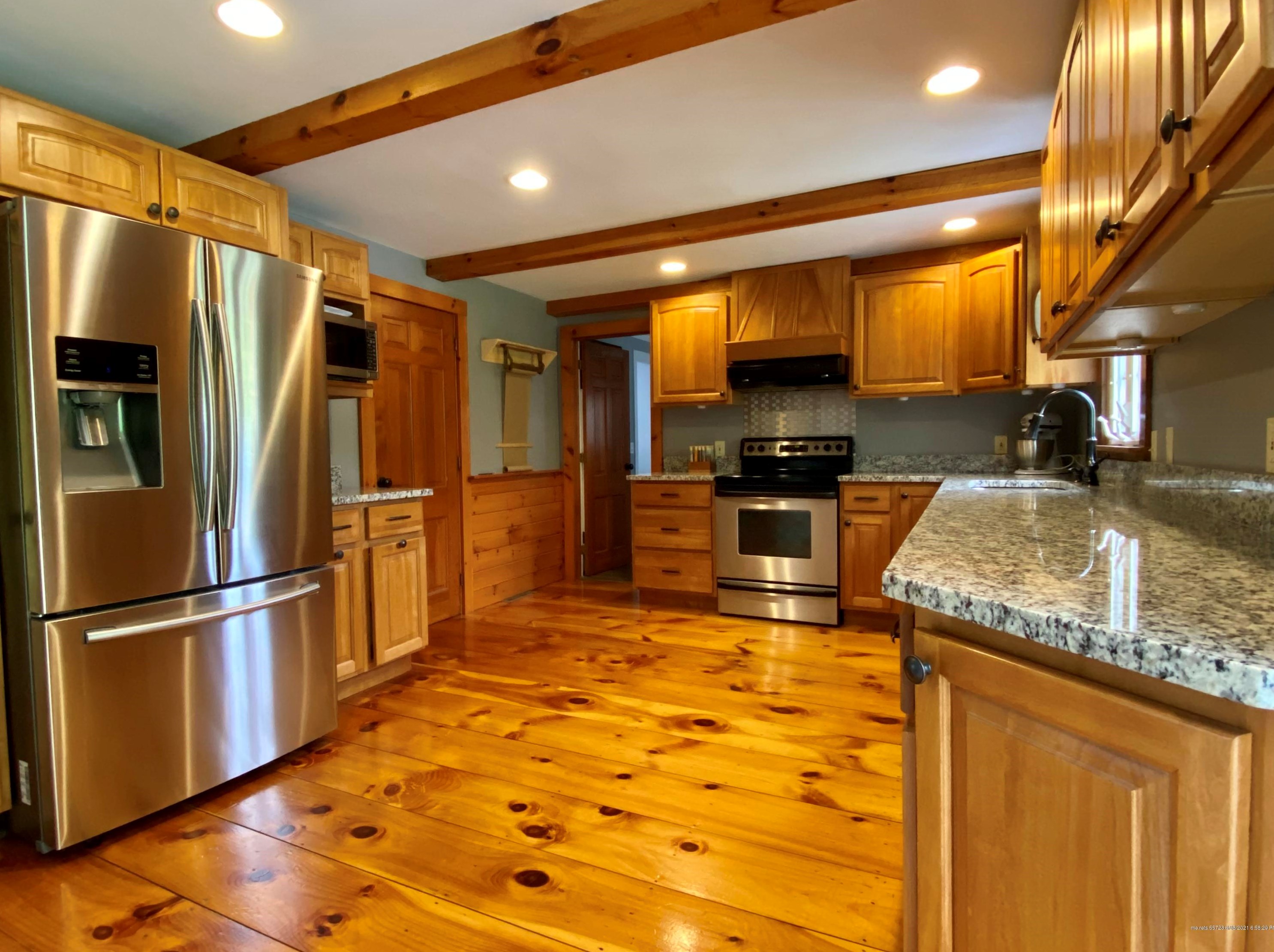 193 Lower Cross Rd, Lebanon, ME 04027