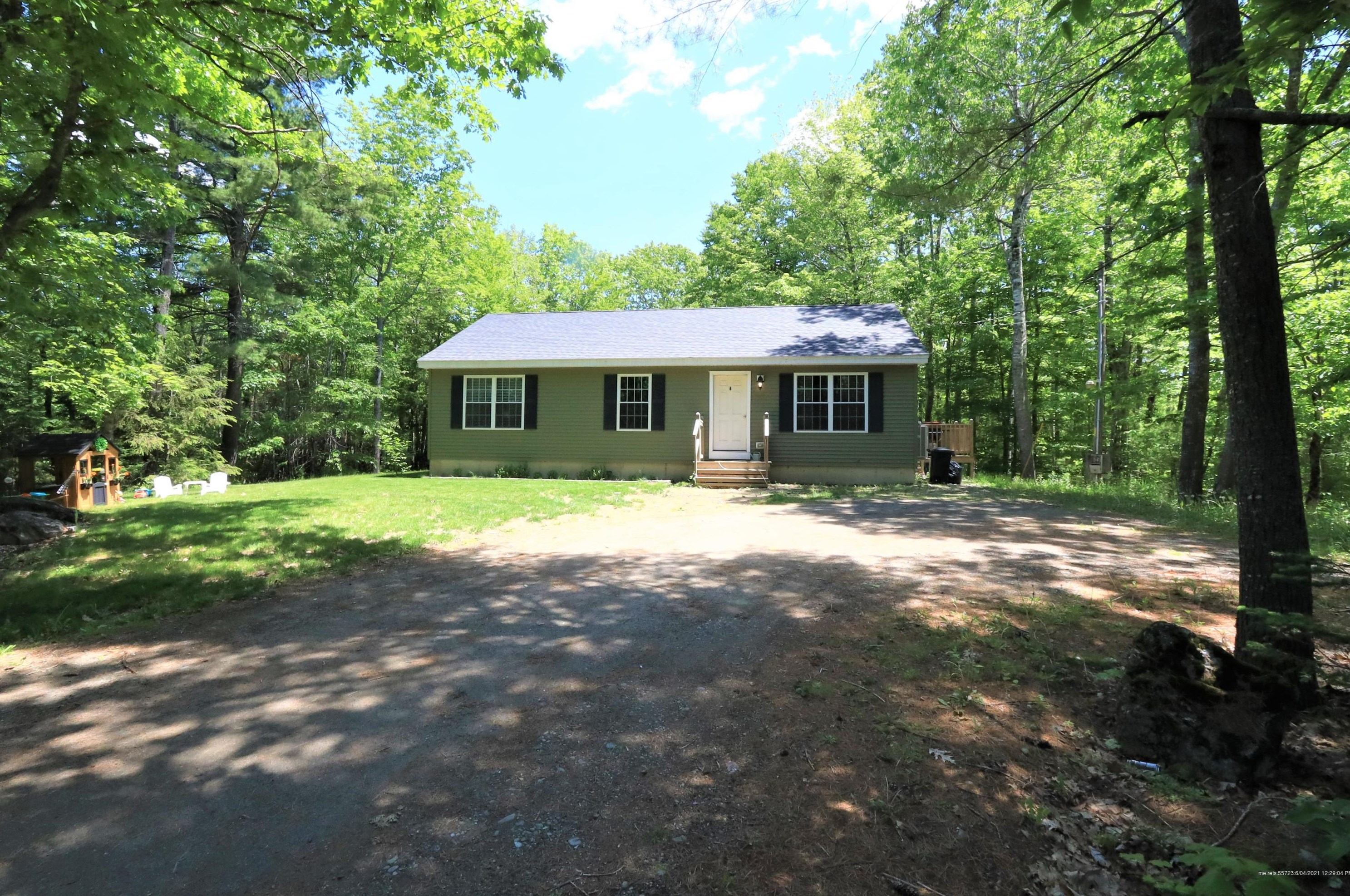 72 Misty Way, Glenburn, ME 04401 exterior