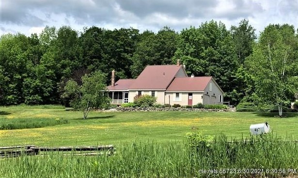 10 Holmes Rd, Sebec, ME 04426