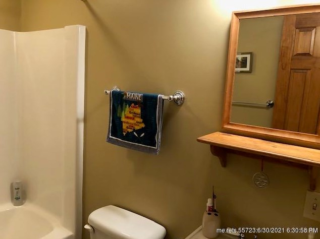 10 Holmes Rd, Sebec ME  04426-3748 exterior