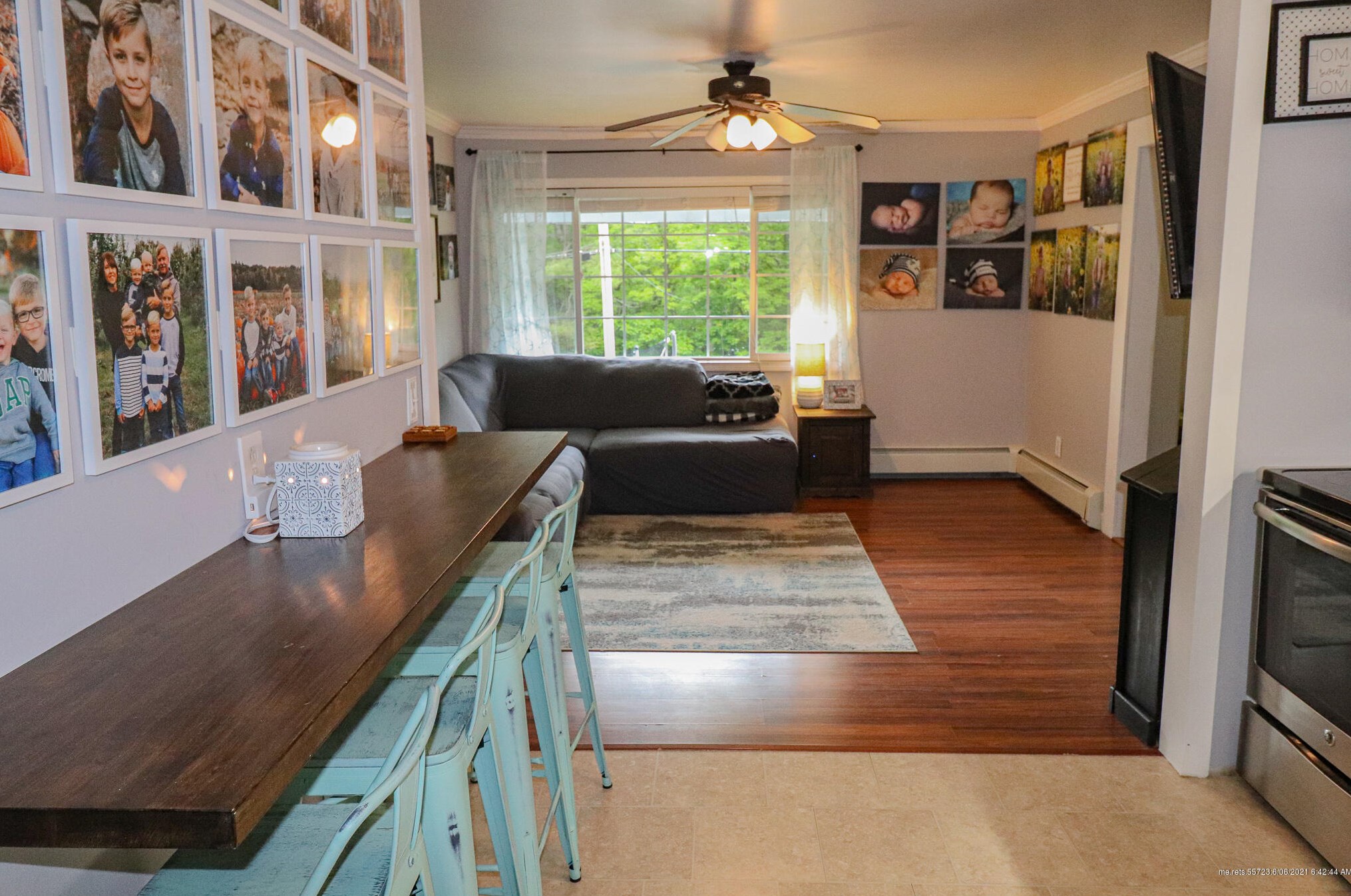 558 Roxbury Rd, Mexico, ME 04257