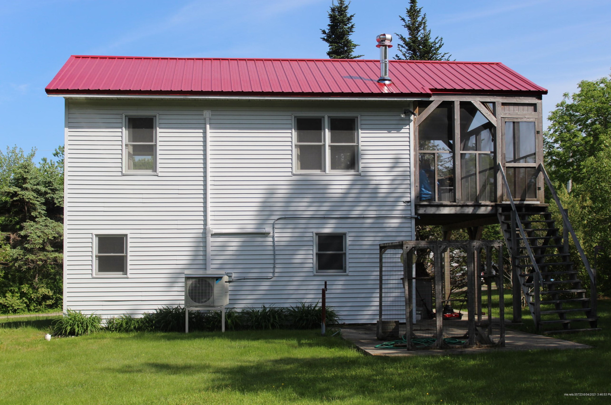 33 Sunset Dr, Penobscot, ME 04476