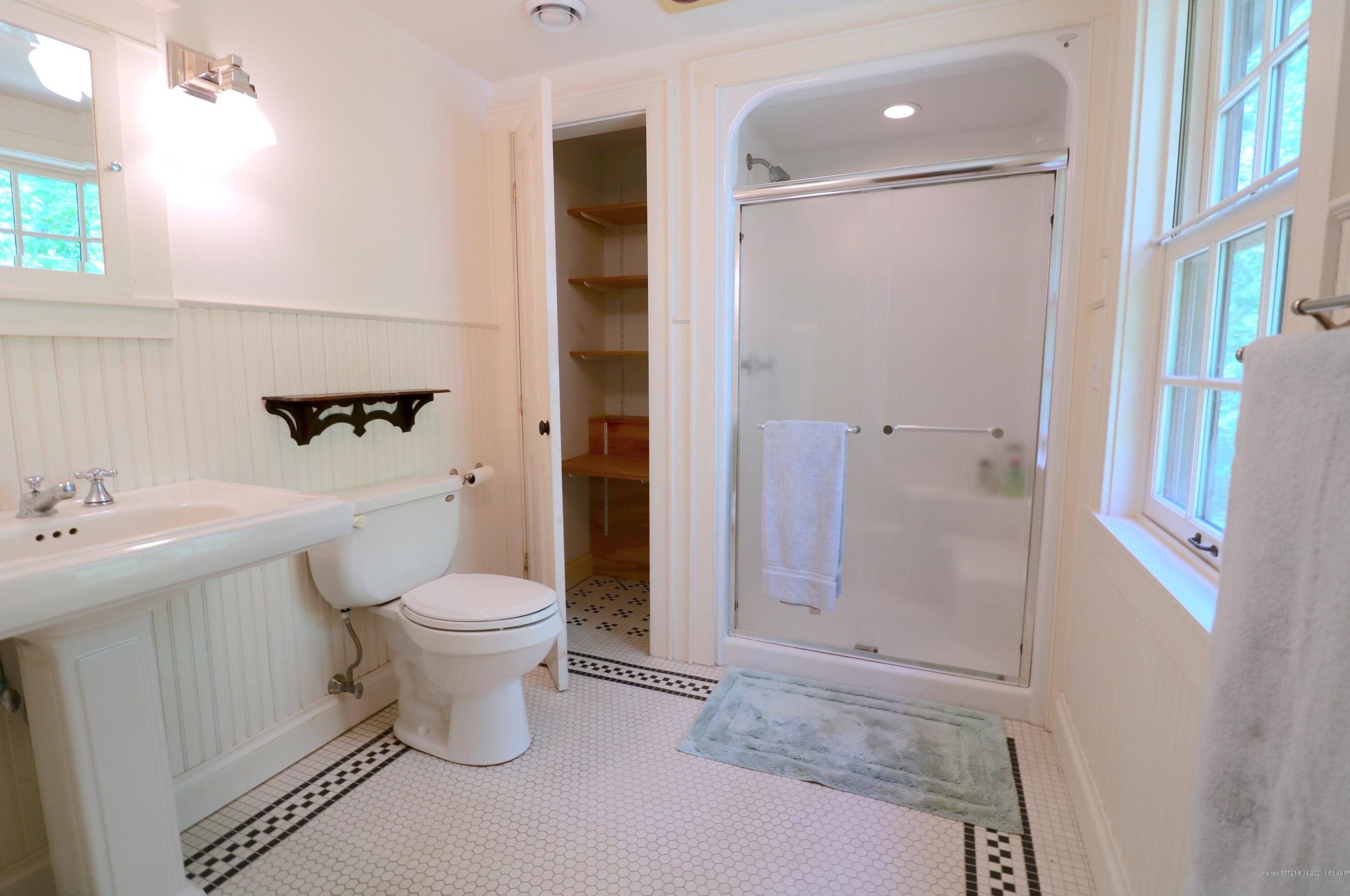 17 Bayview Ct, Friendship ME  04547-4264 exterior