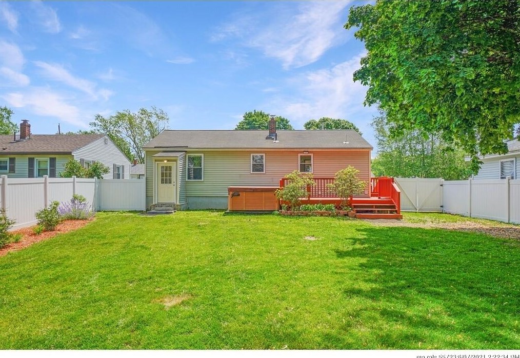 29 Daytona St, Portland ME  04106-4104 exterior