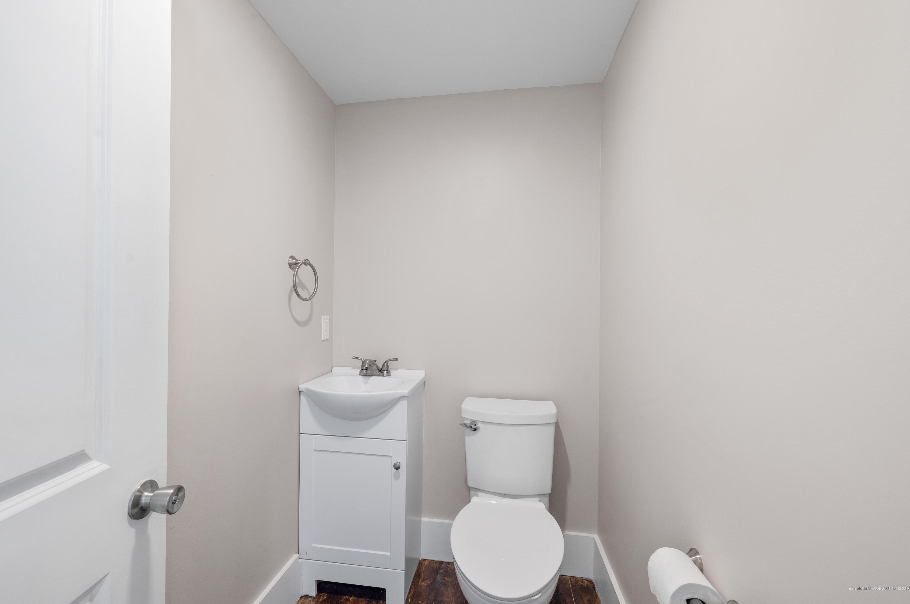 464 Libby Ave, Gorham ME  04038-2525 exterior