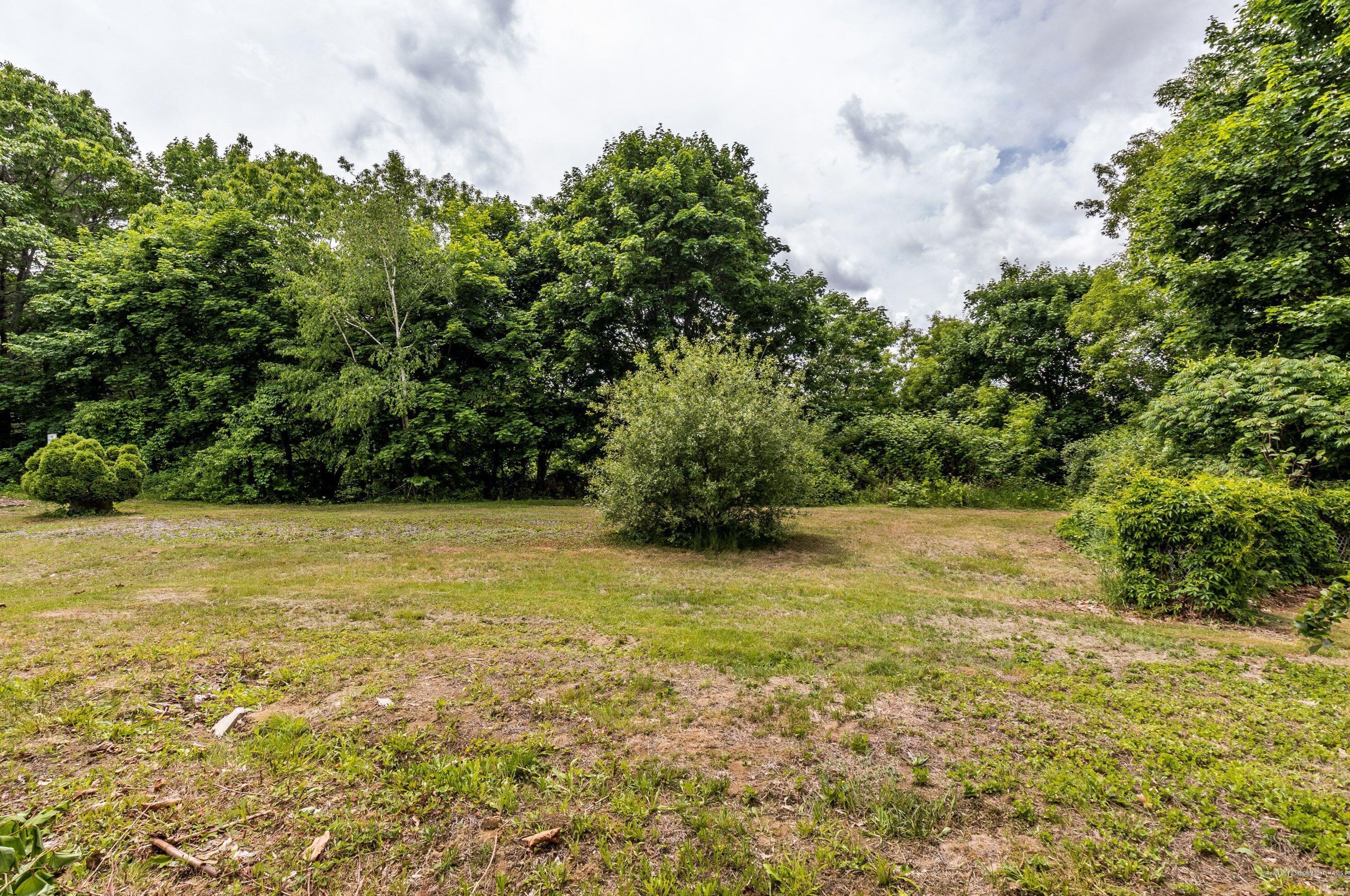 11 Androscoggin St, Windham ME  04062-4111 exterior