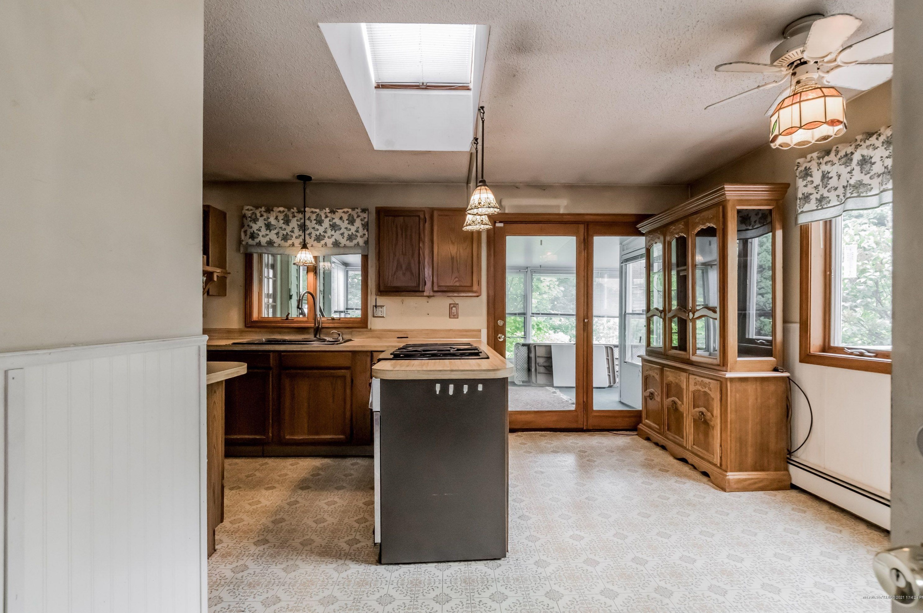 11 Androscoggin St, Windham ME  04062-4111 exterior