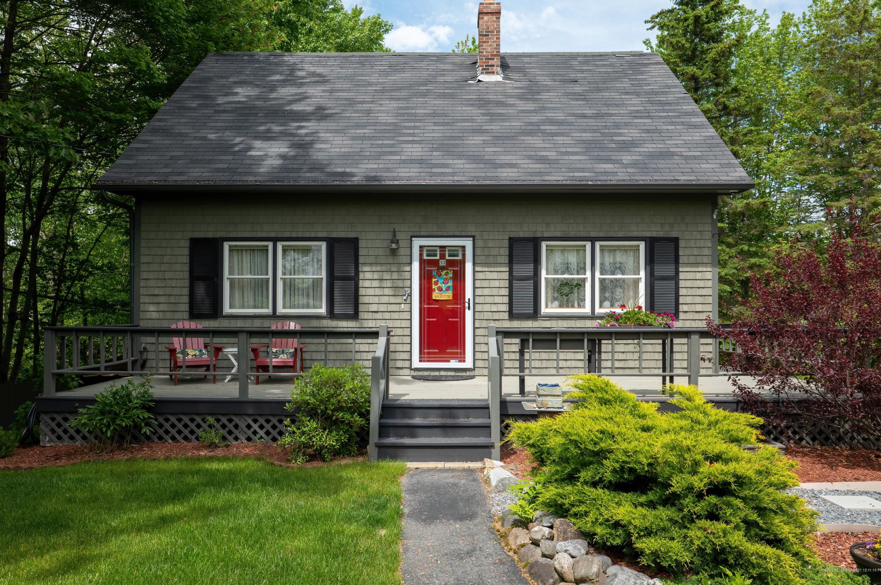 32 East Side Rd, Hancock, ME 04640