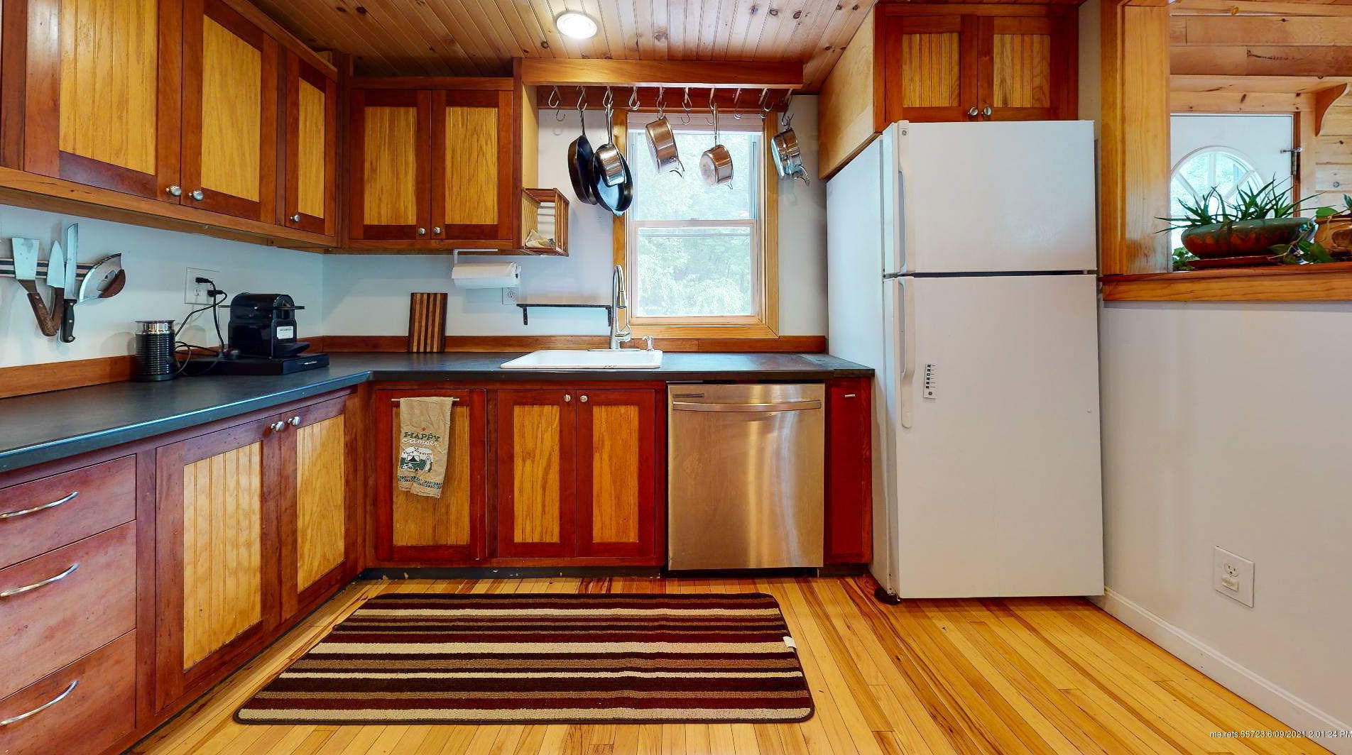 37 Swan Rd, Windham ME  04062-4522 exterior