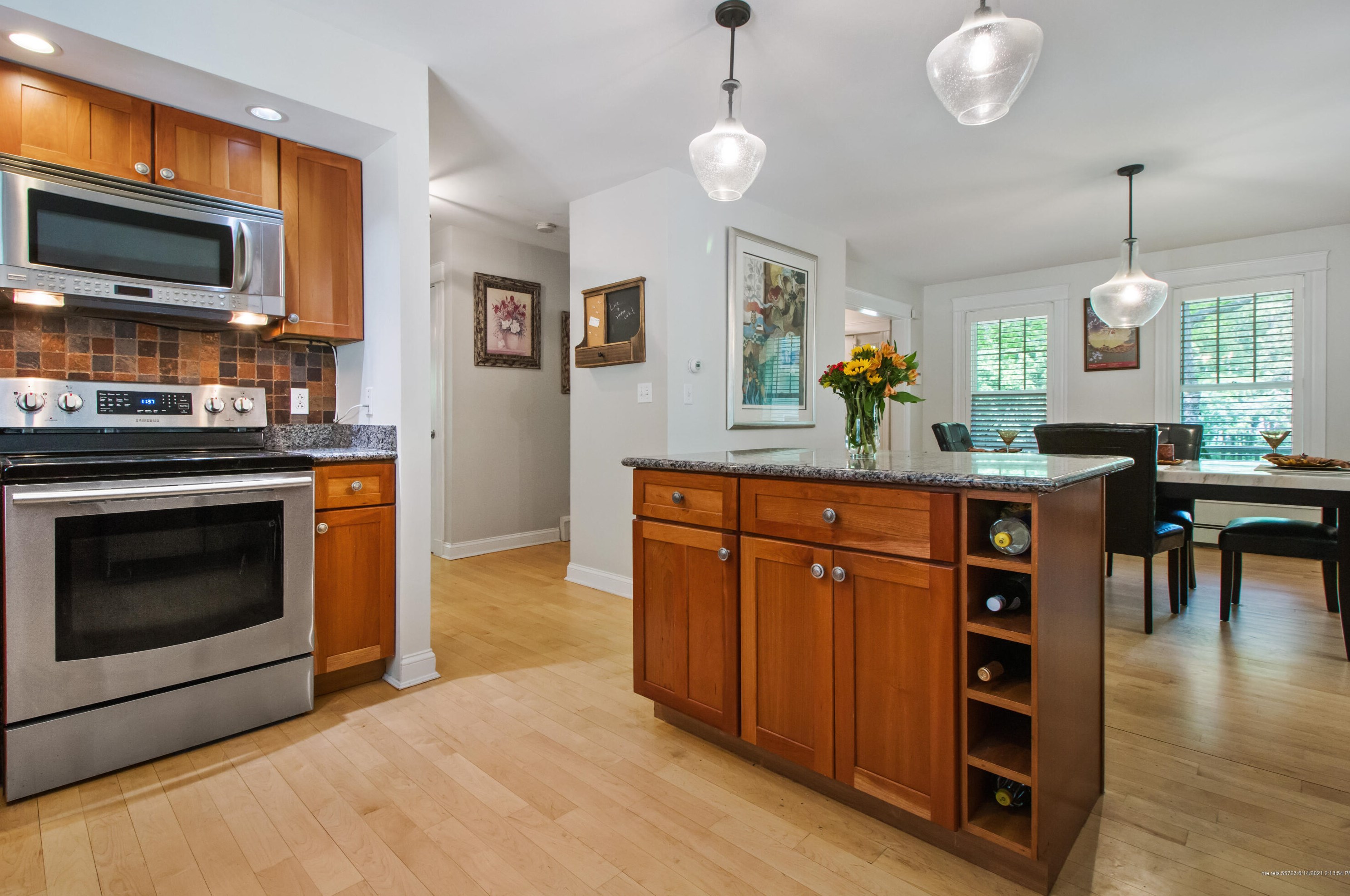 6 Daniels Way, Portland ME  04105-1960 exterior