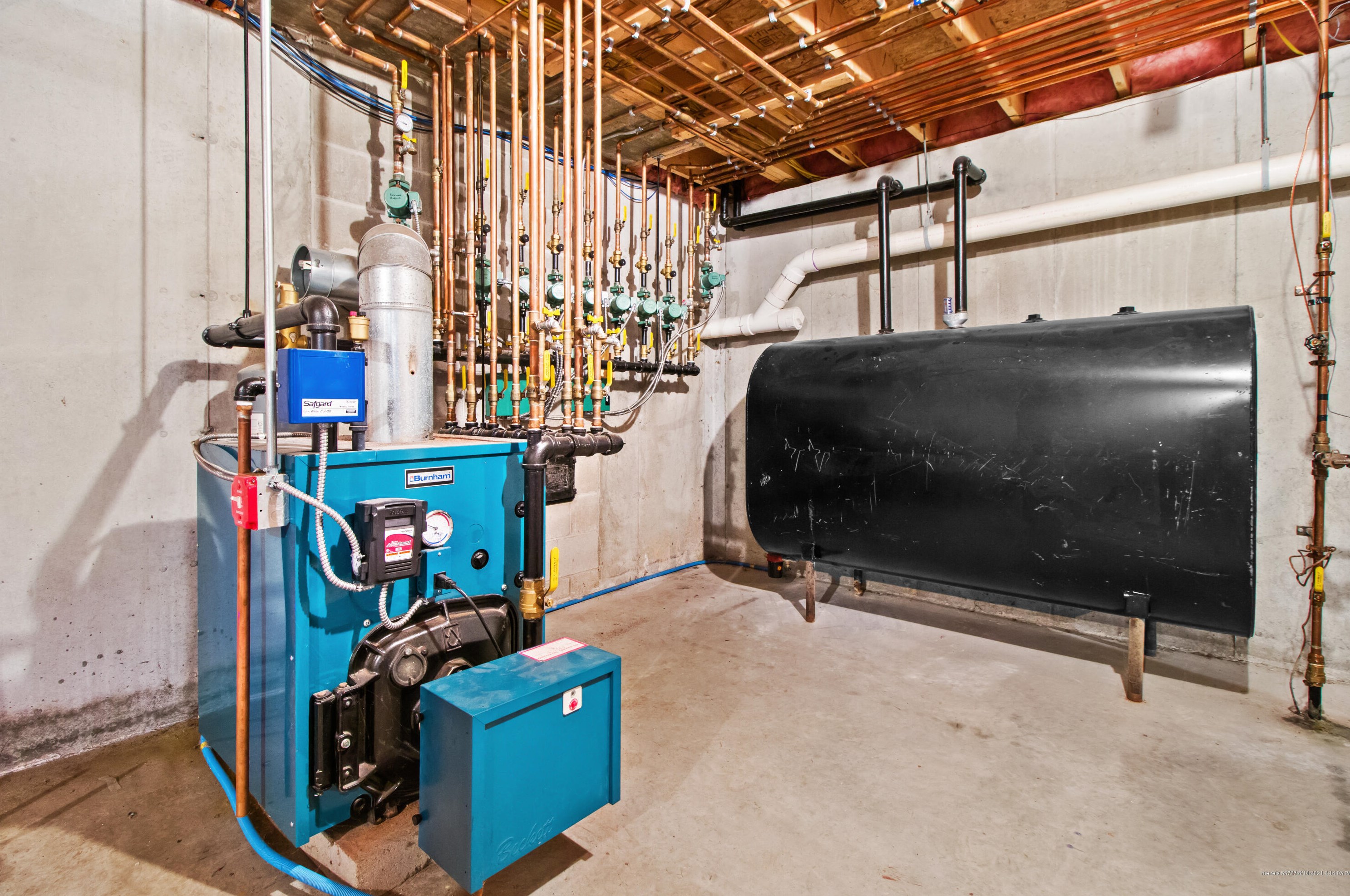 6 Daniels Way, Portland ME  04105-1960 exterior