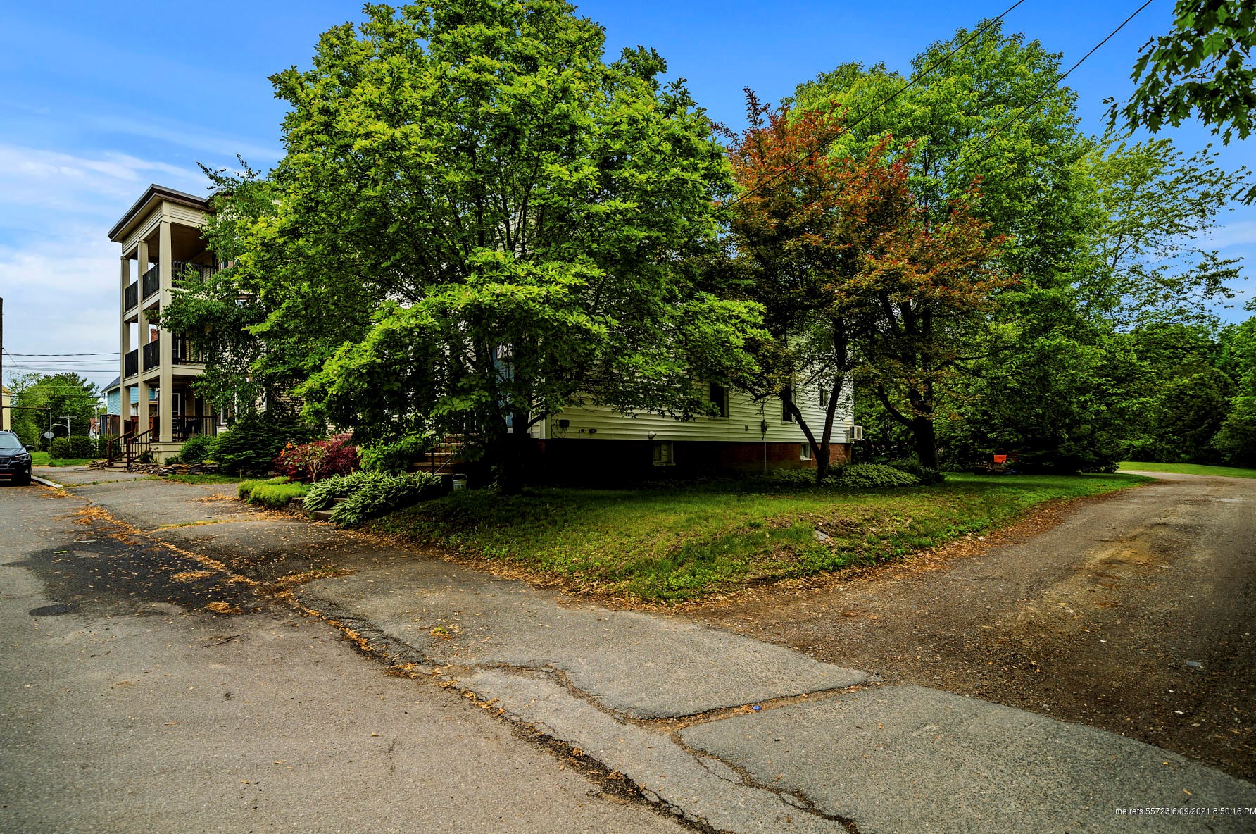 81 Sherwood St, Portland ME  04103-5309 exterior