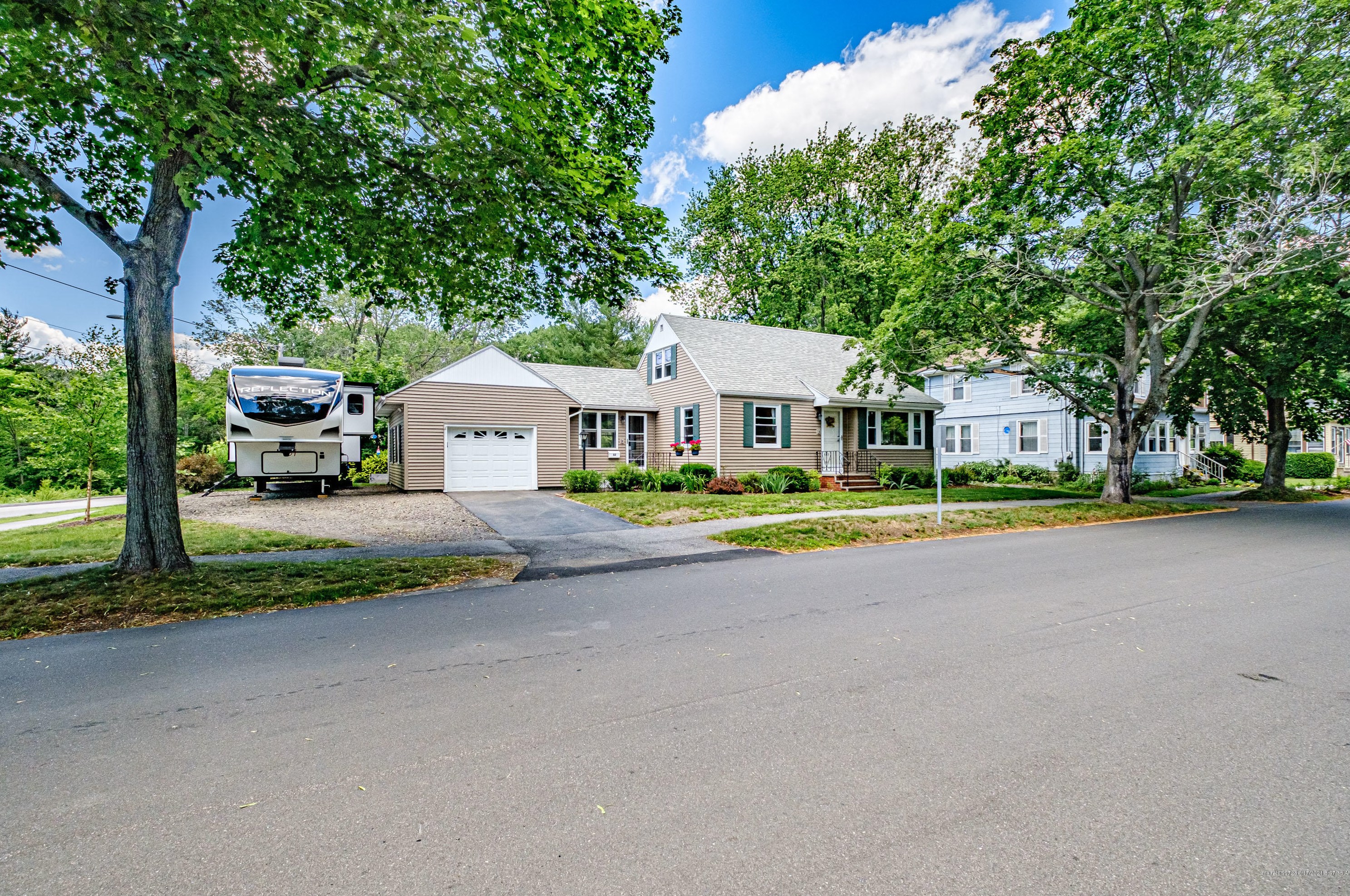 52 Warwick St, Portland ME  04102-1113 exterior