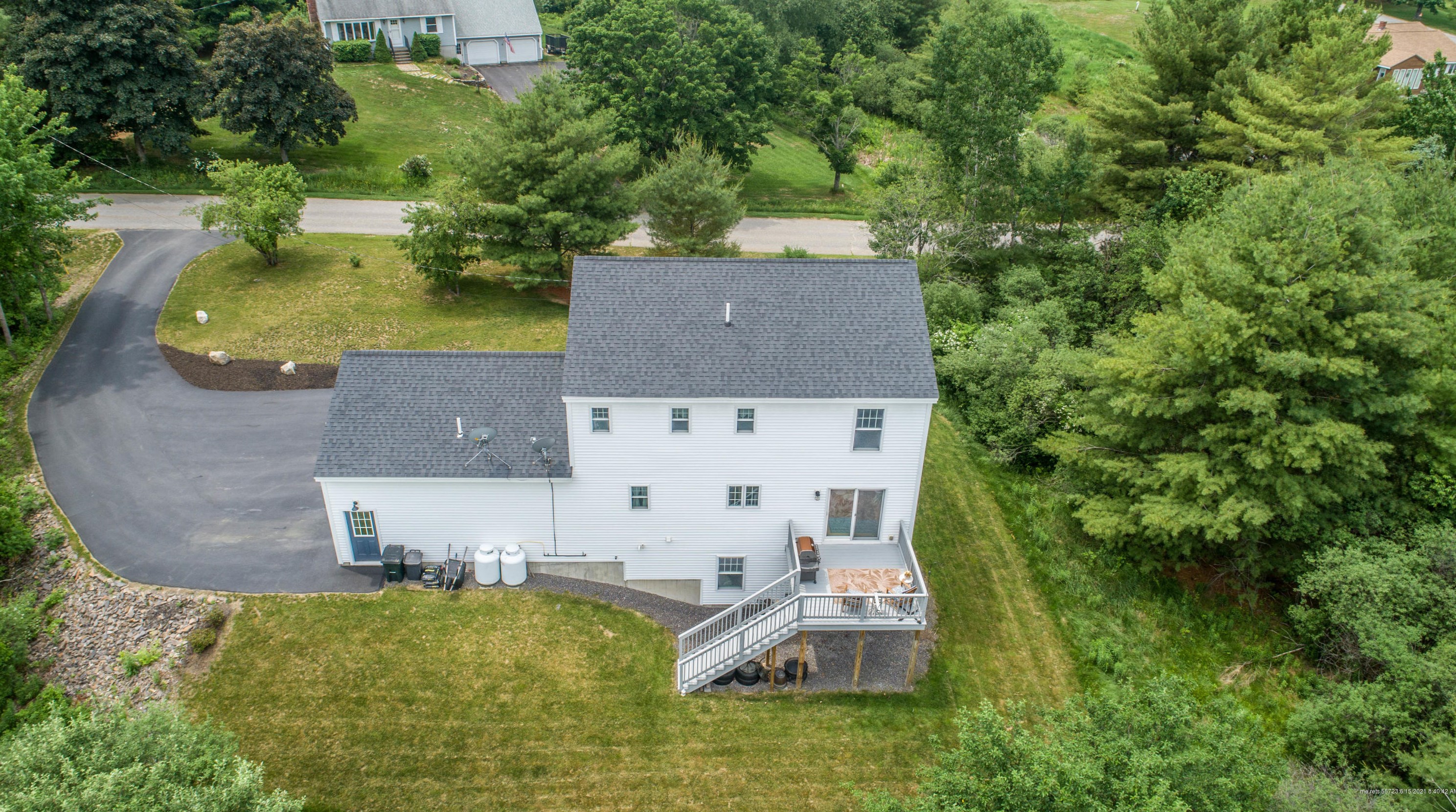 10 Louise St, Gorham ME  04038-1816 exterior