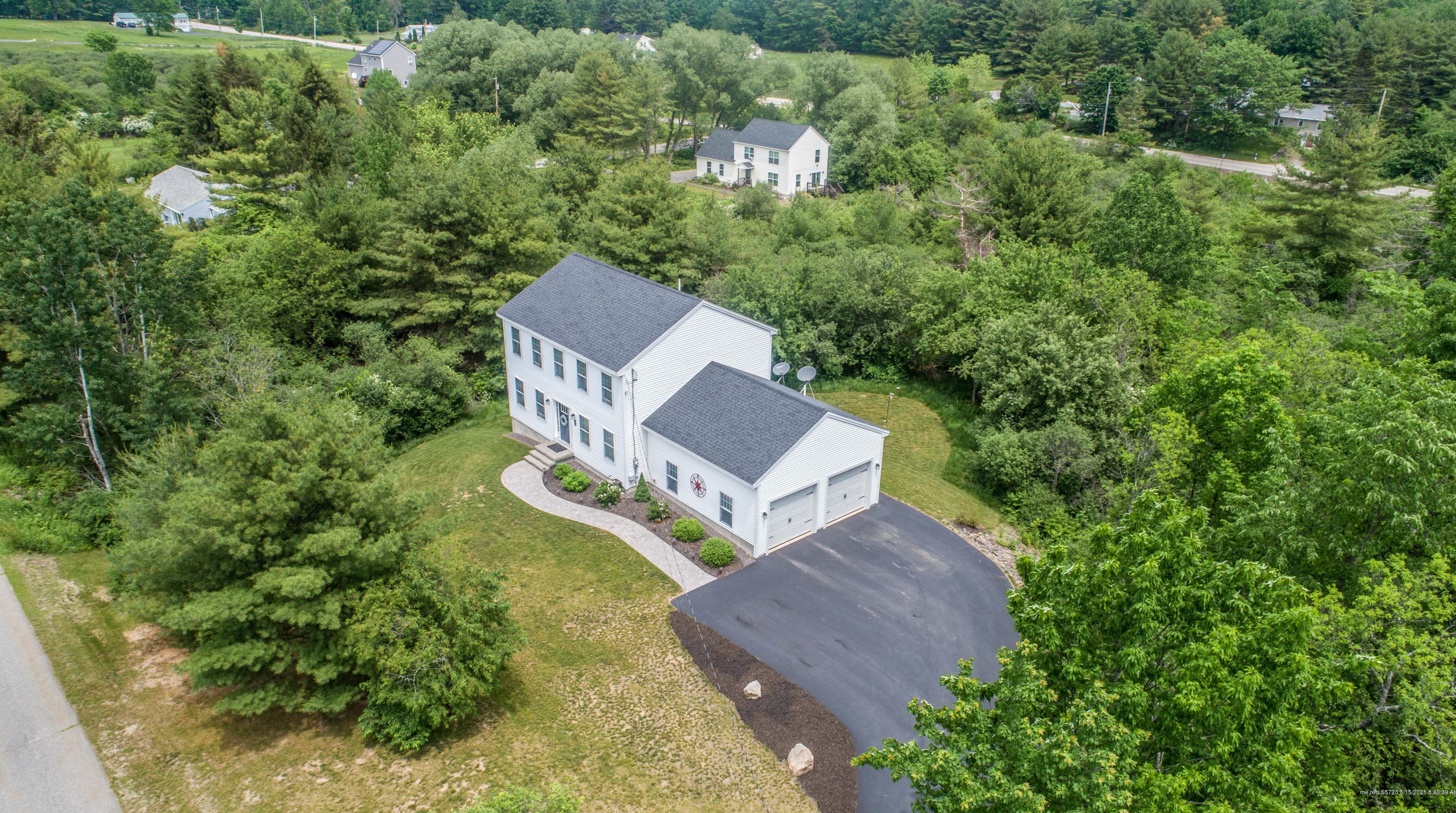 10 Louise St, Gorham ME  04038-1816 exterior