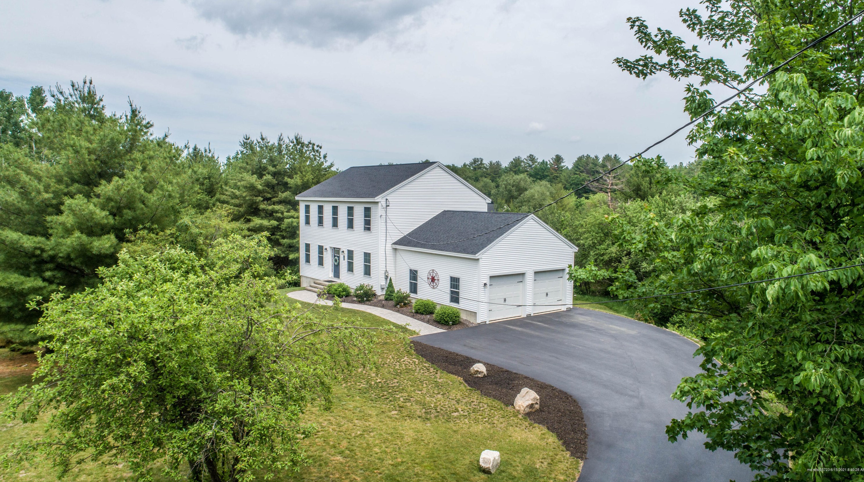 10 Louise St, Gorham ME  04038-1816 exterior