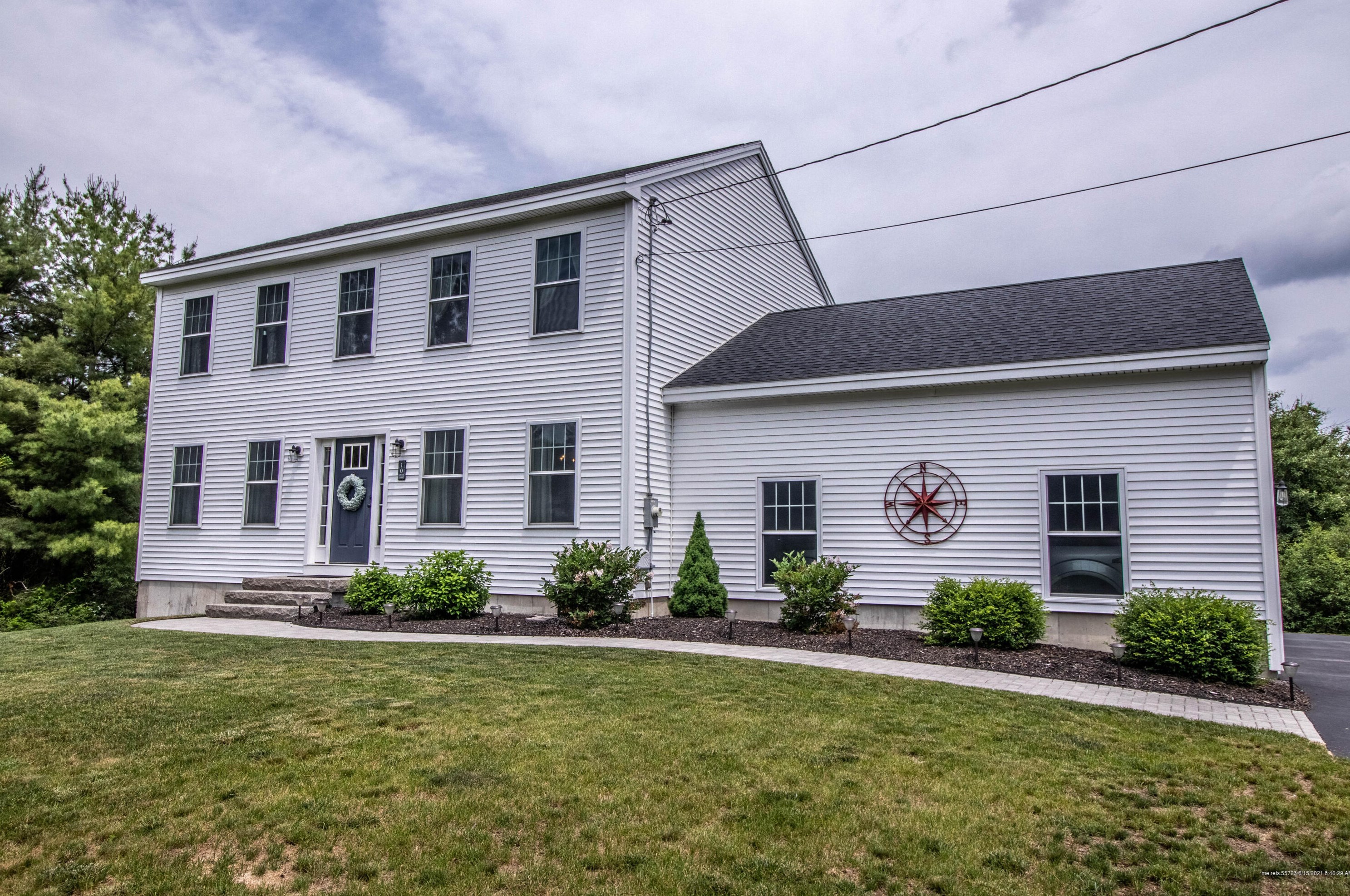 10 Louise St, Gorham ME  04038-1816 exterior