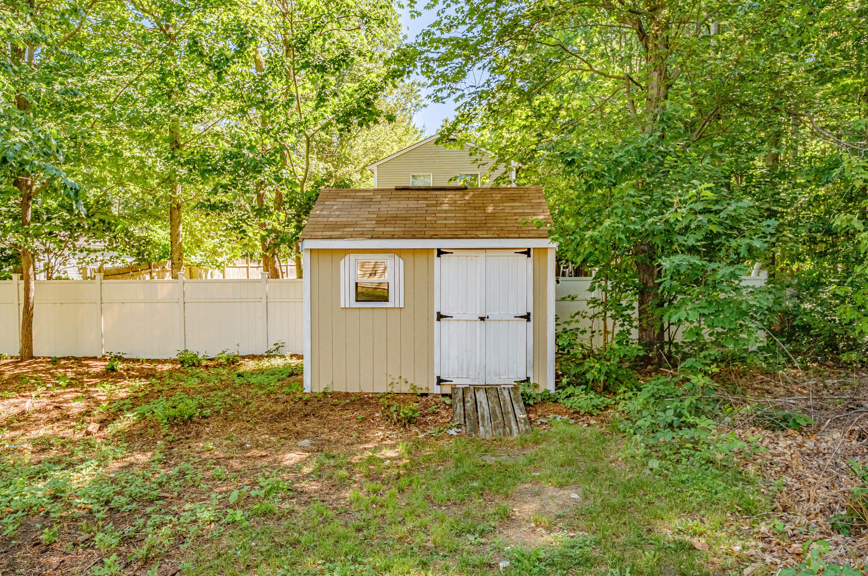 33 Spear Ave, Windham ME  04062-5621 exterior