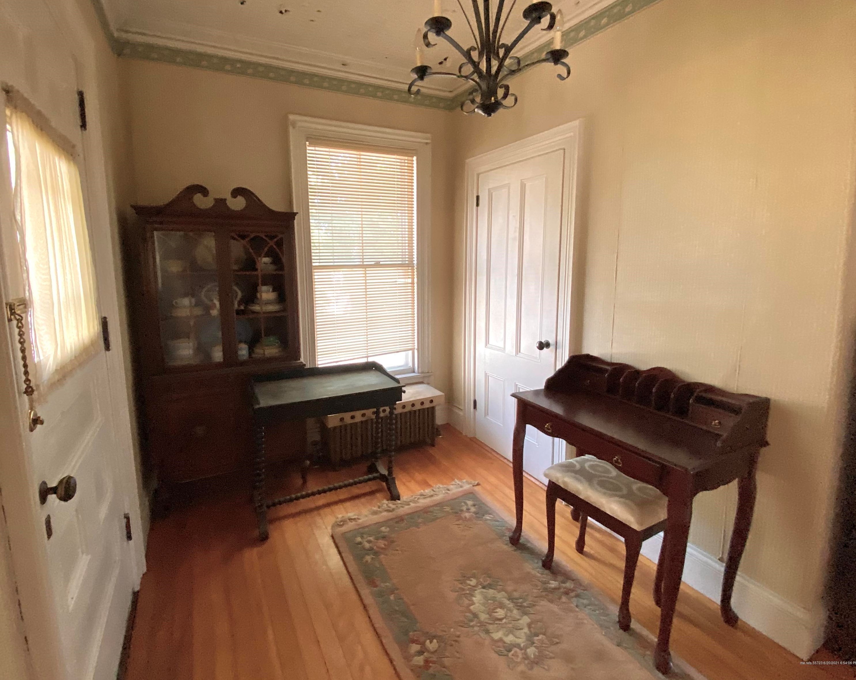 694 Middle St, West Bath, ME 04530