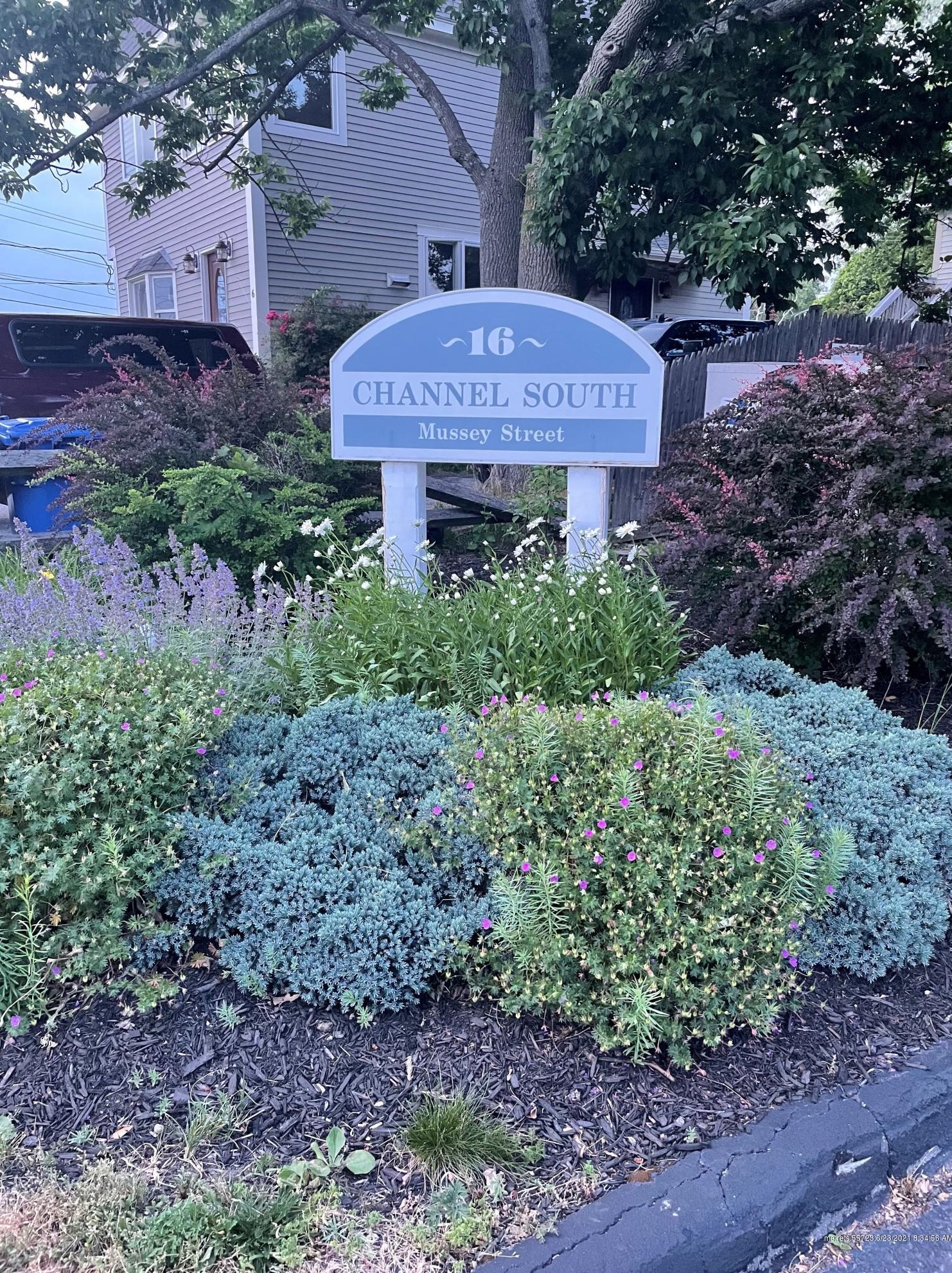 16 Mussey St, Portland ME 04106-2017 exterior