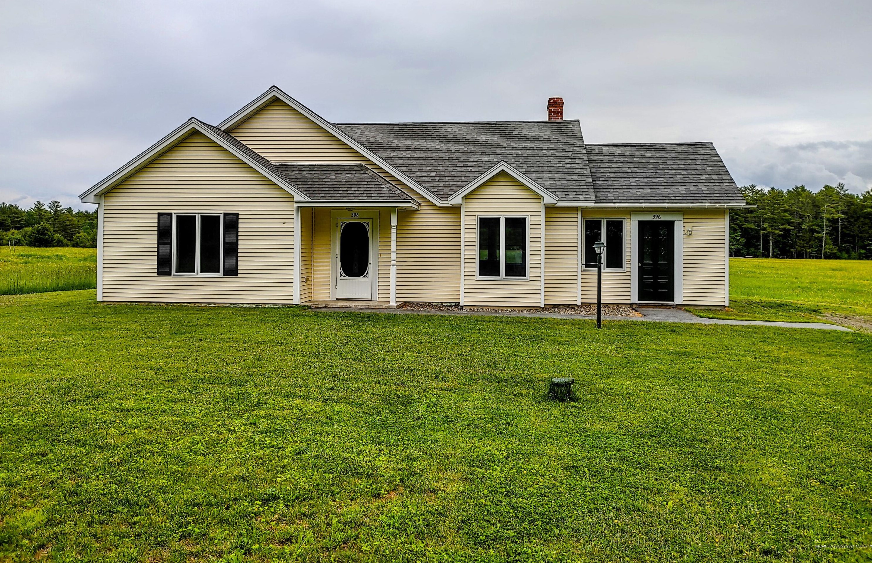 396 Beech Hill Rd, Pittston, ME 04345