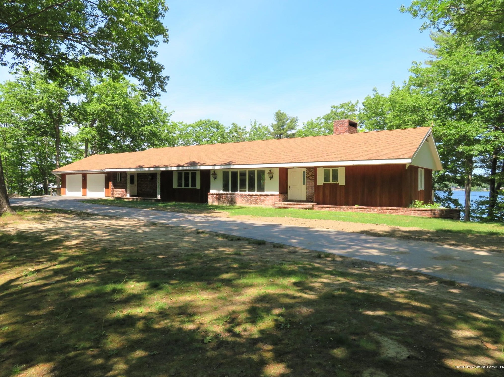 43 Leisure Point Rd, Standish, ME 04084