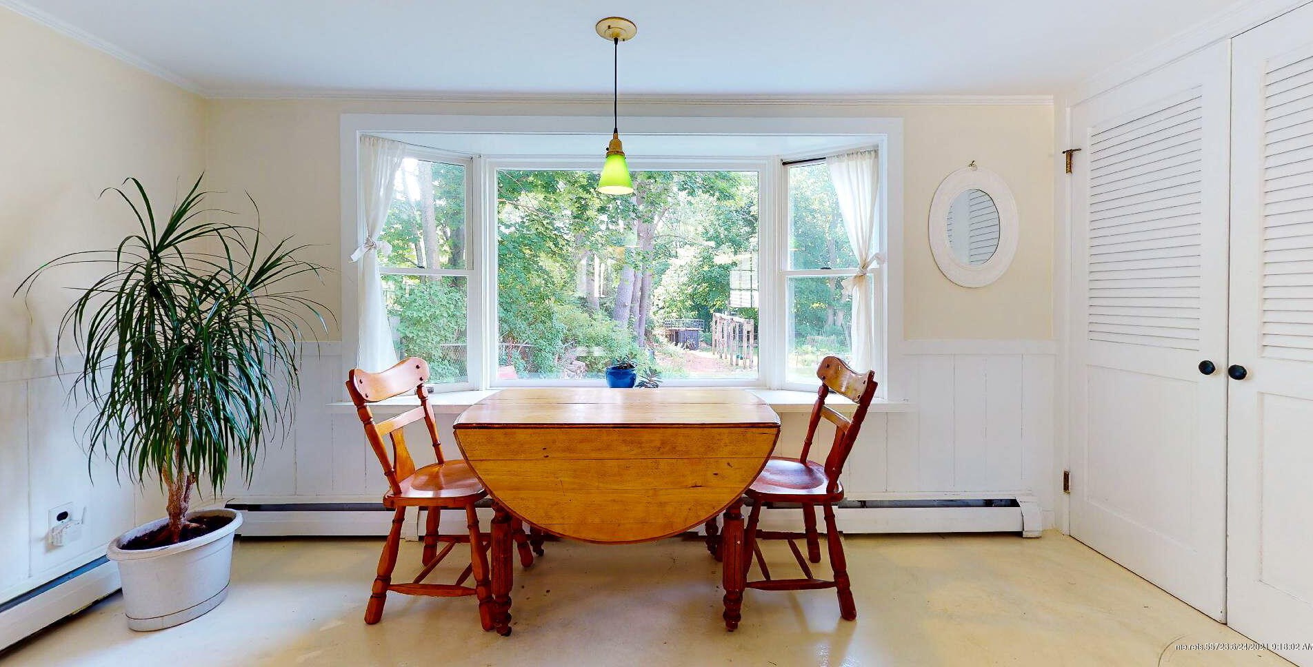 267 Foreside Rd, Portland ME  04105-1729 exterior