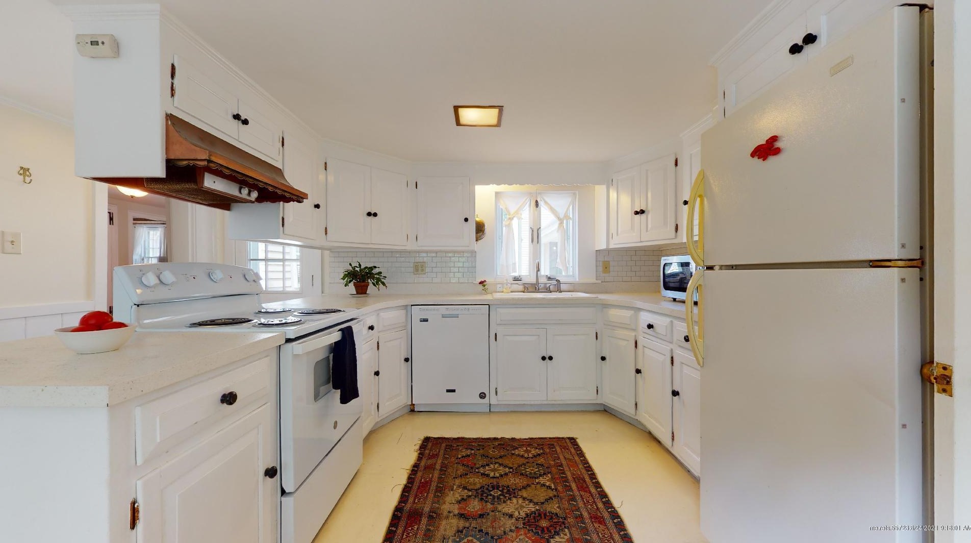 267 Foreside Rd, Portland ME  04105-1729 exterior