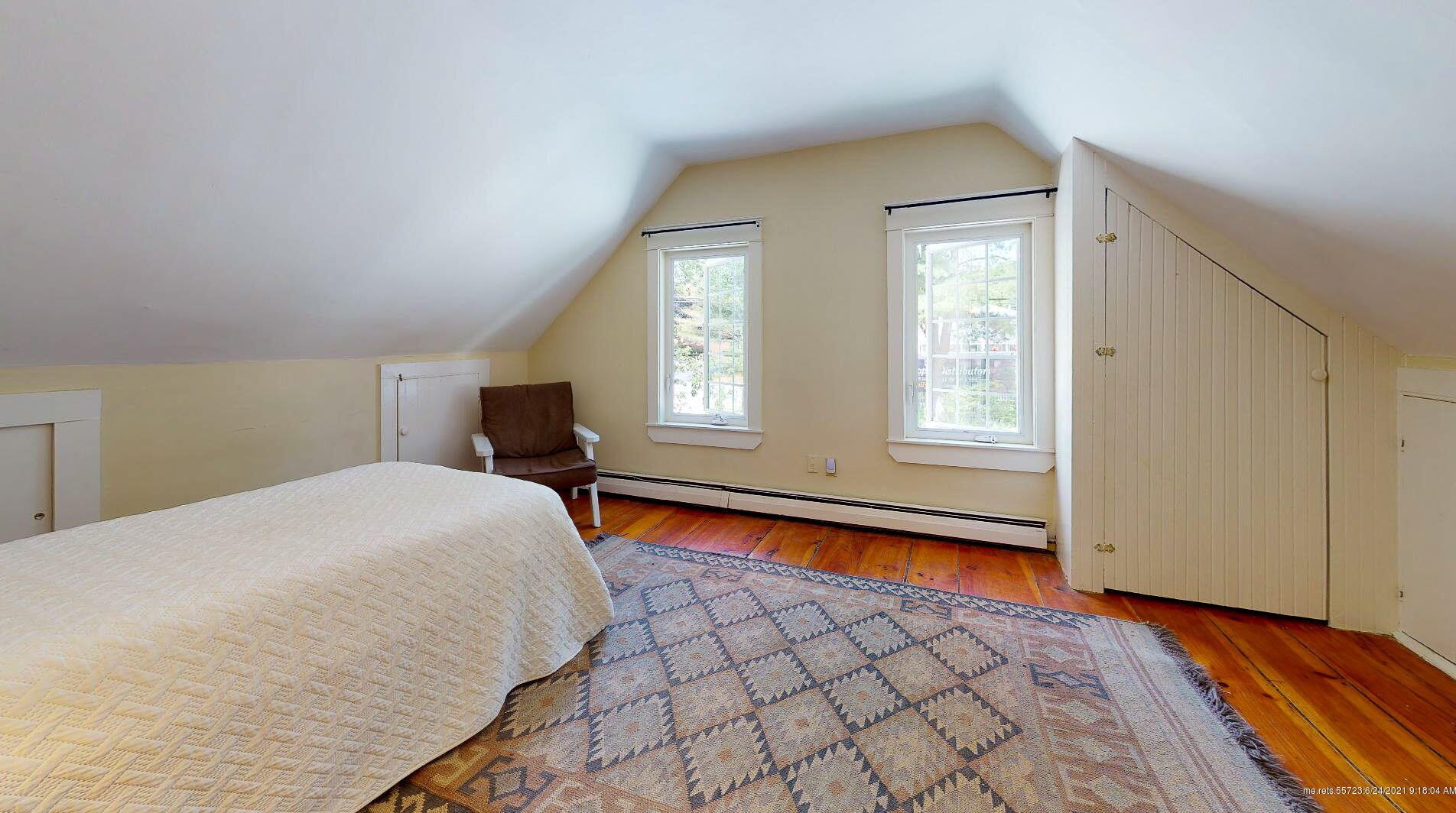 267 Foreside Rd, Portland ME  04105-1729 exterior