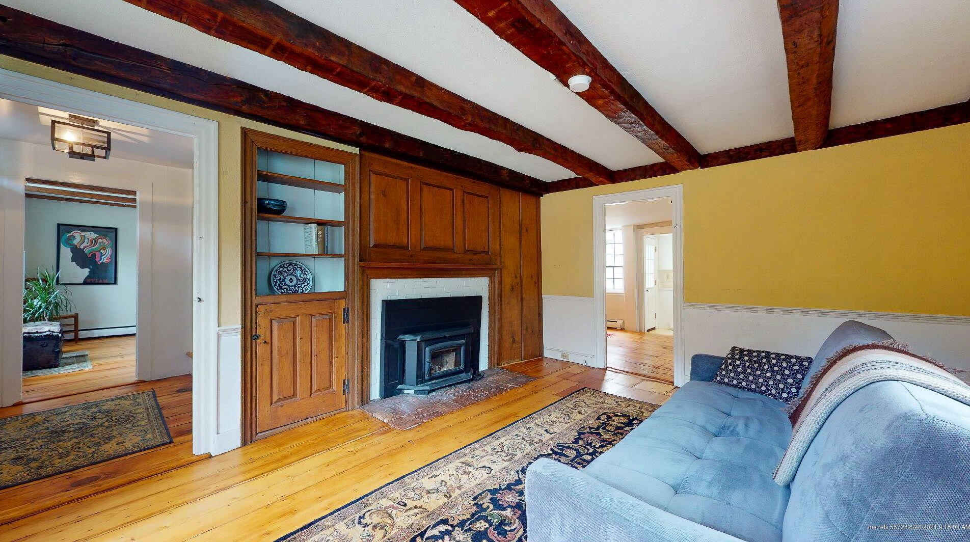 267 Foreside Rd, Portland ME  04105-1729 exterior