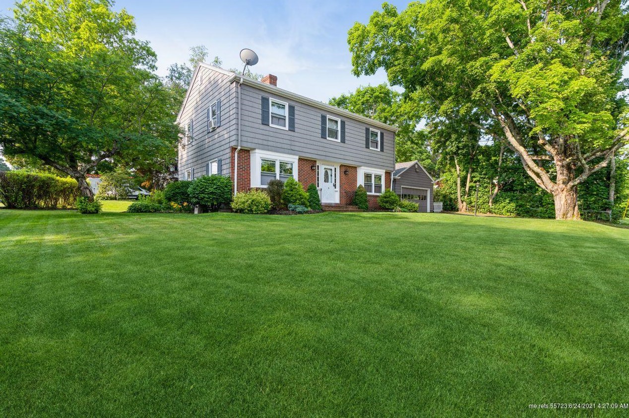 9 Roberts St, Biddeford, ME 04005